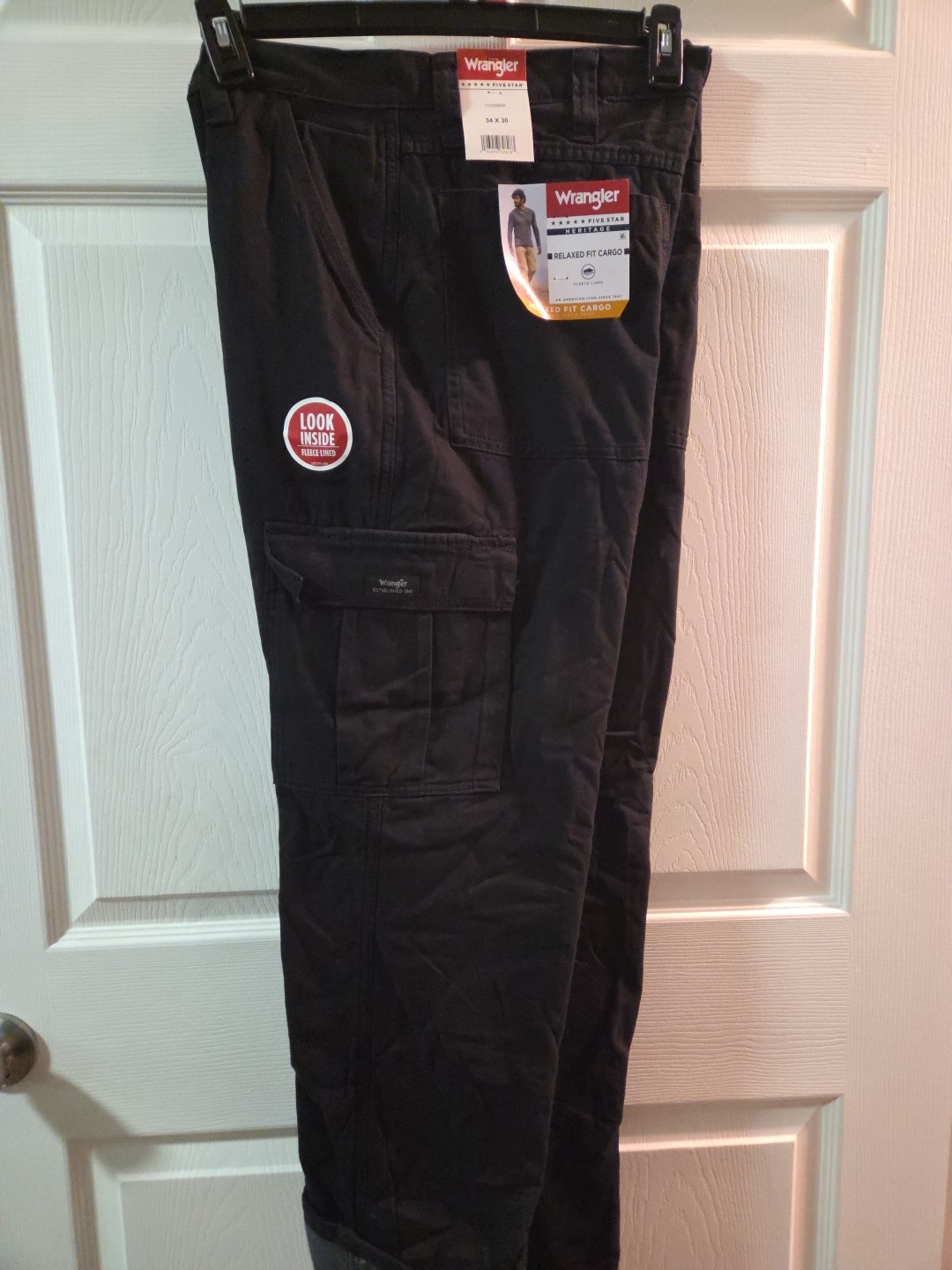Wrangler Mens Fleece Lined Relaxed Fit Cargo Black Cotton Pants Size 34x30 NWT Wrangler Mens Fleece Lined Relaxed Fit Cargo Black Cotton Pants Size 34x30 NWT