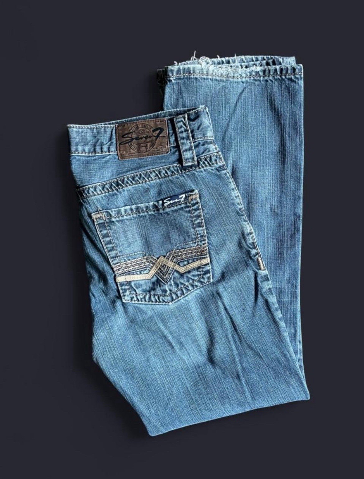 Seven7 jeans Men’s 32x30 Straight Leg Blue Denim Faded Seven7 jeans Men’s 32x30 Straight Leg Blue Denim Faded