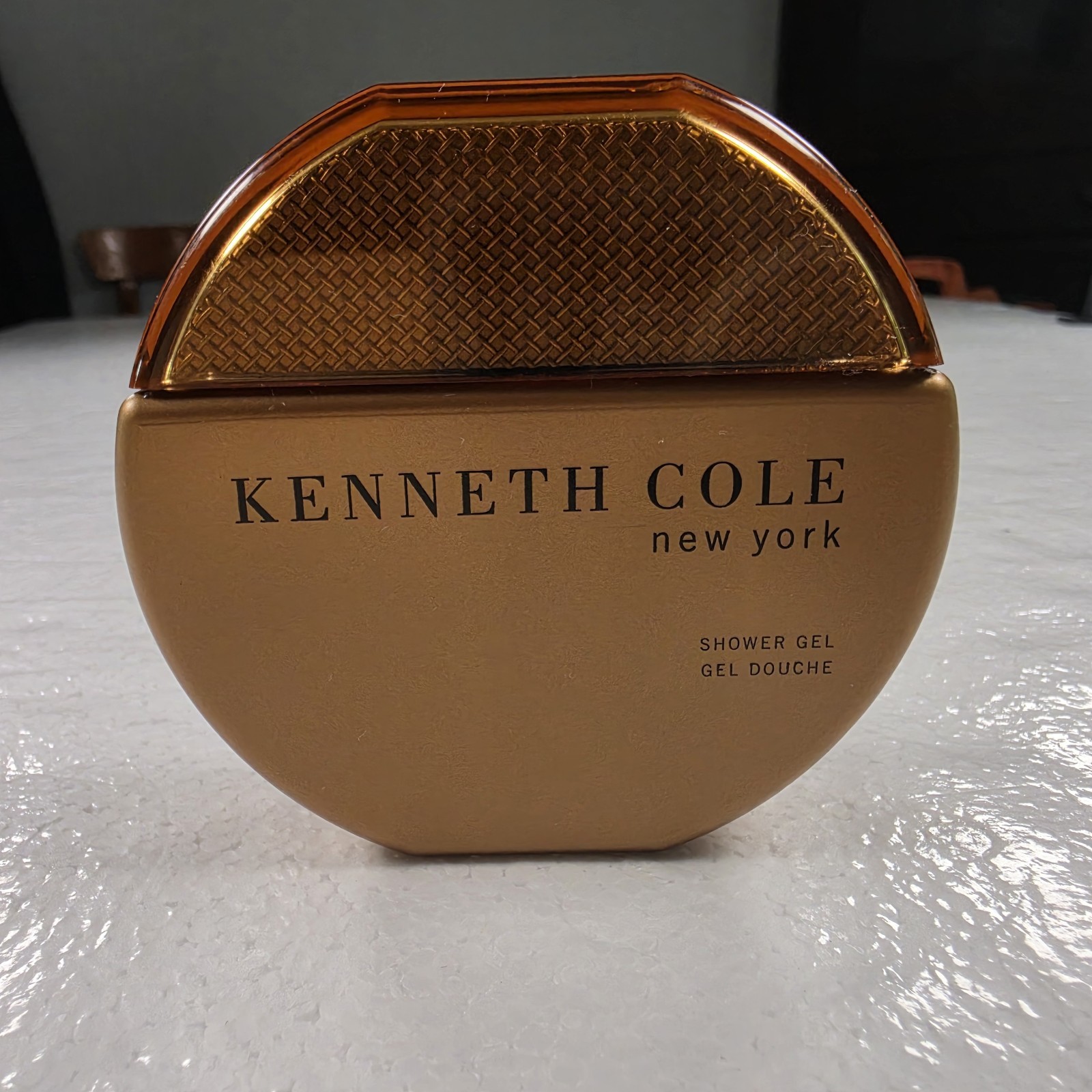 Vintage Kenneth Cole New York Womens Shower Gel 4.2 oz Original 2002 Formula NEW Vintage Kenneth Cole New York Womens Shower Gel 4.2 oz Original 2002 Formula NEW