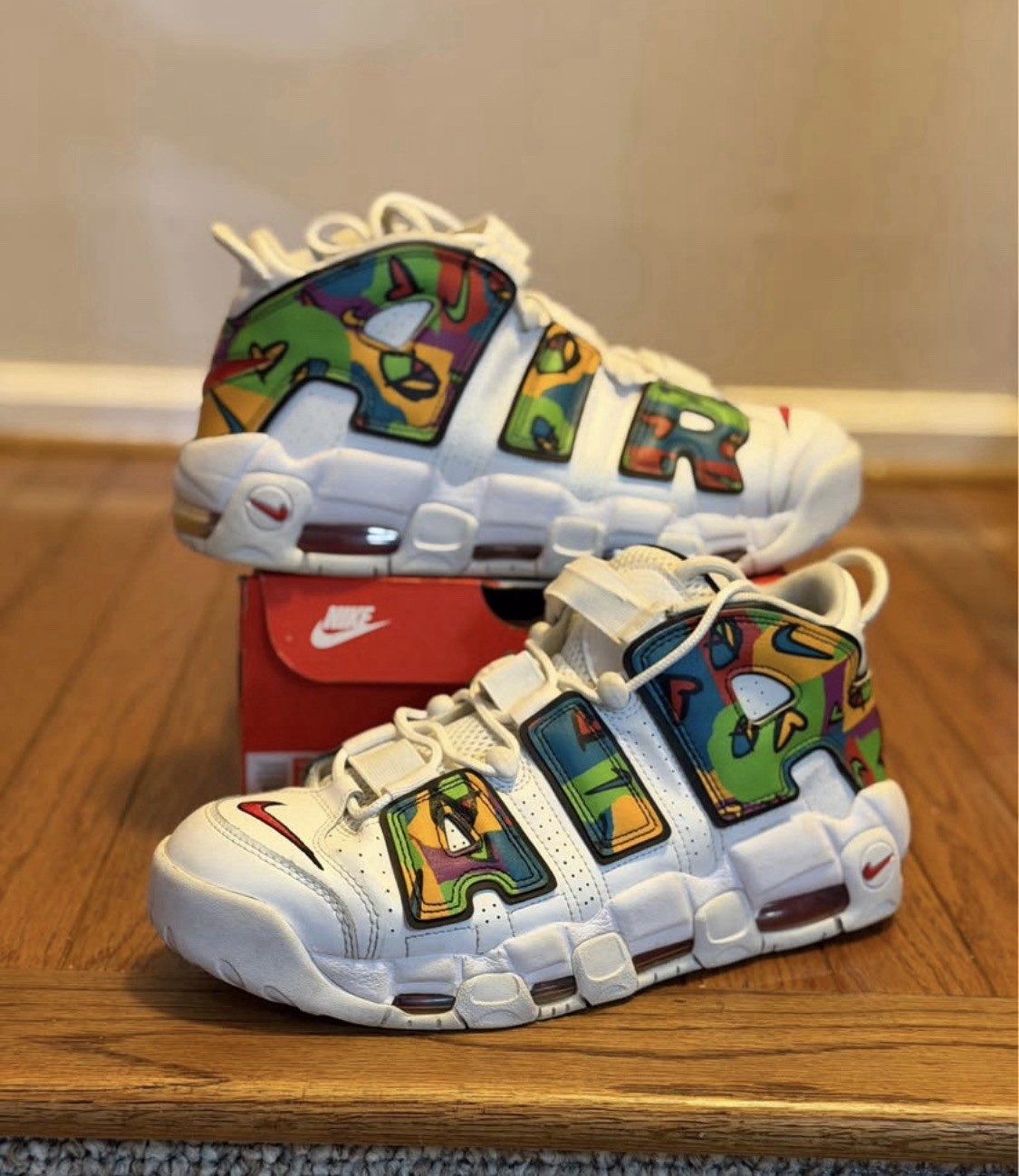 Nike Air More Uptempo Peace, Love, Swoosh Size 10 White Multicolor DM8150-100 Nike Air More Uptempo Peace, Love, Swoosh Size 10 White Multicolor DM8150-100