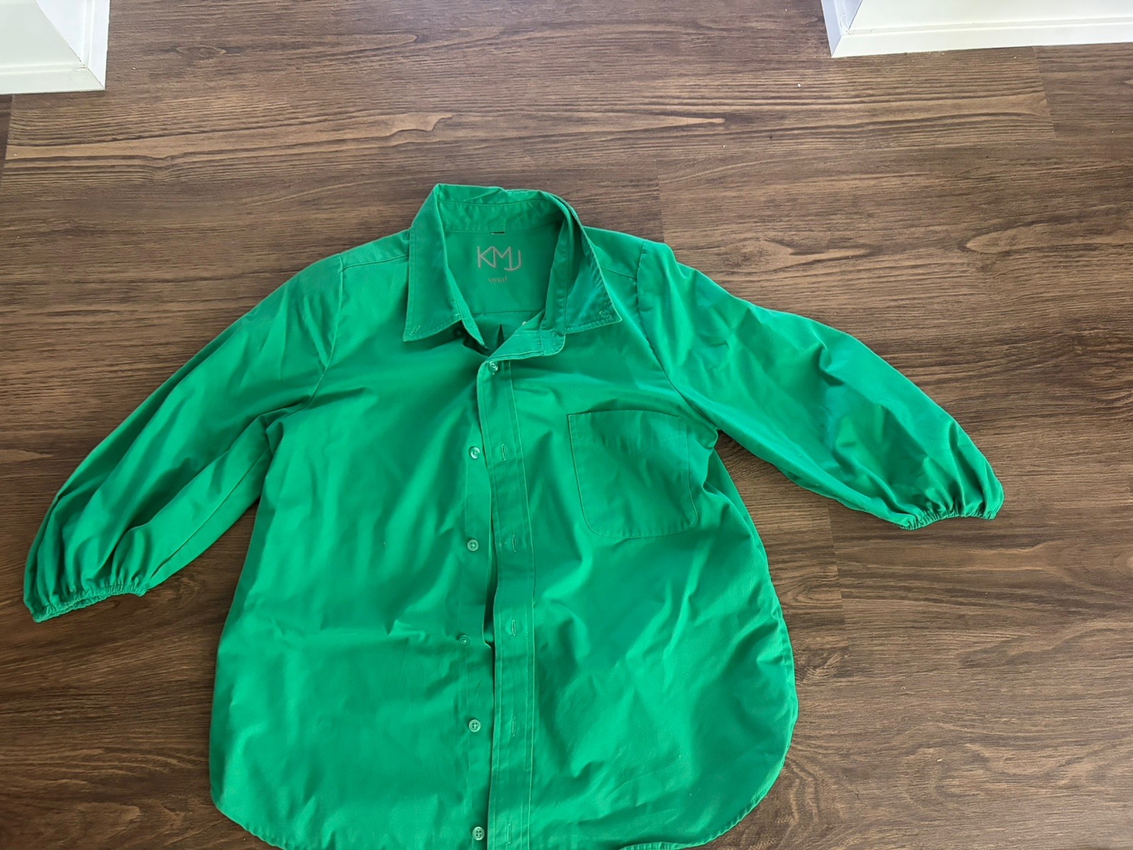 KMJ Kate McHale Jensen Kelly Green Meeghan Shirt Size Small Worn Once KMJ Kate McHale Jensen Kelly Green Meeghan Shirt Size Small Worn Once