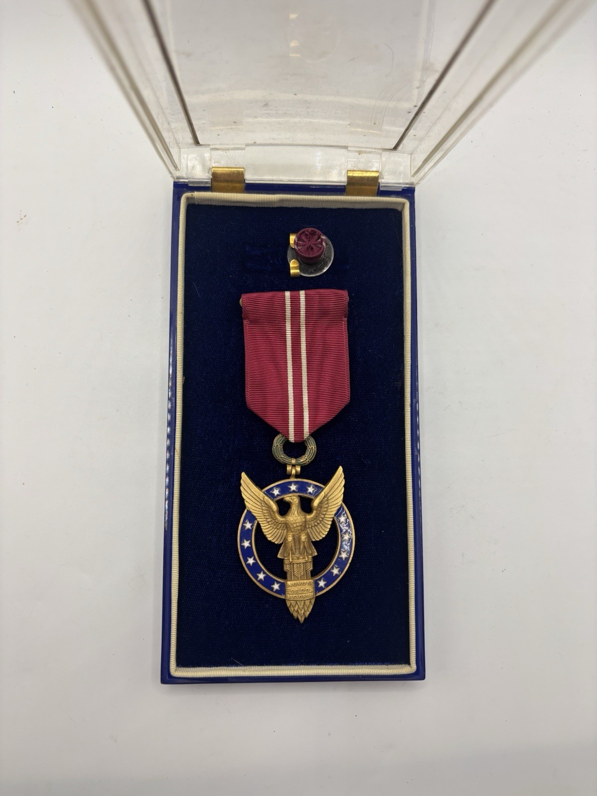 Original 1944 BB&B *Presidential Medal for Merit* with case Original 1944 BB&B *Presidential Medal for Merit* with case