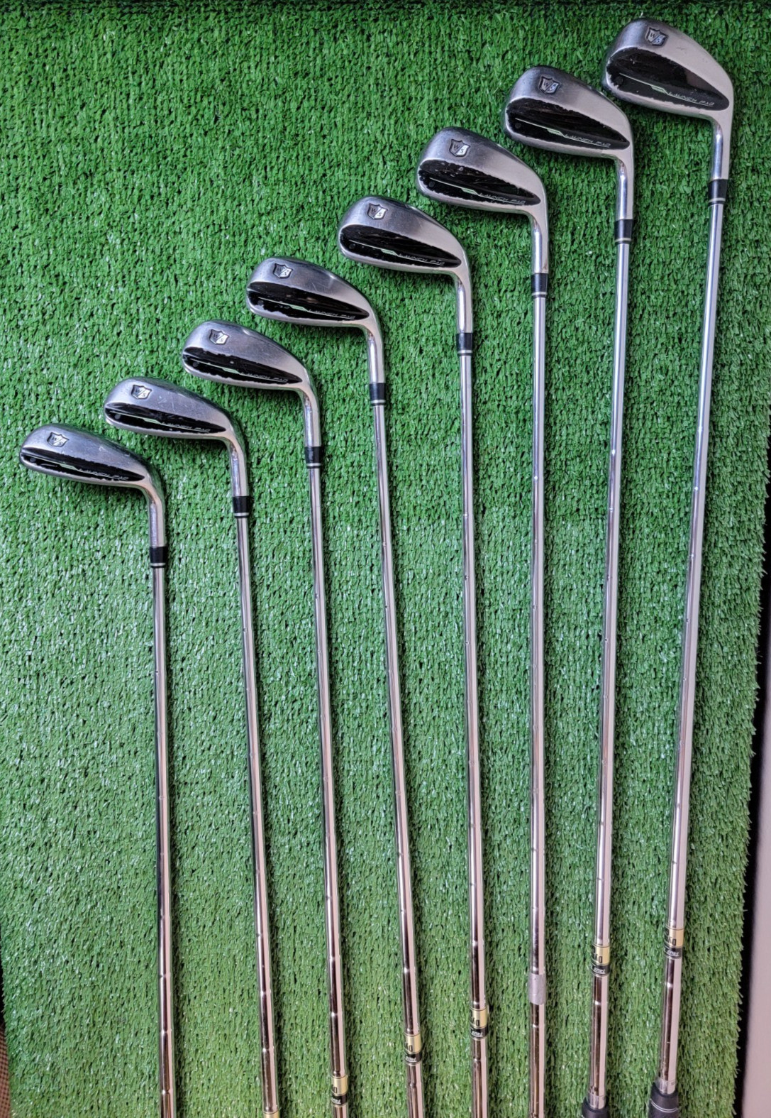 Wilson Staff Launch Pad 2 Iron Set 5-SW, RH, Dynamic Gold S300 Steel Stiff +1.5