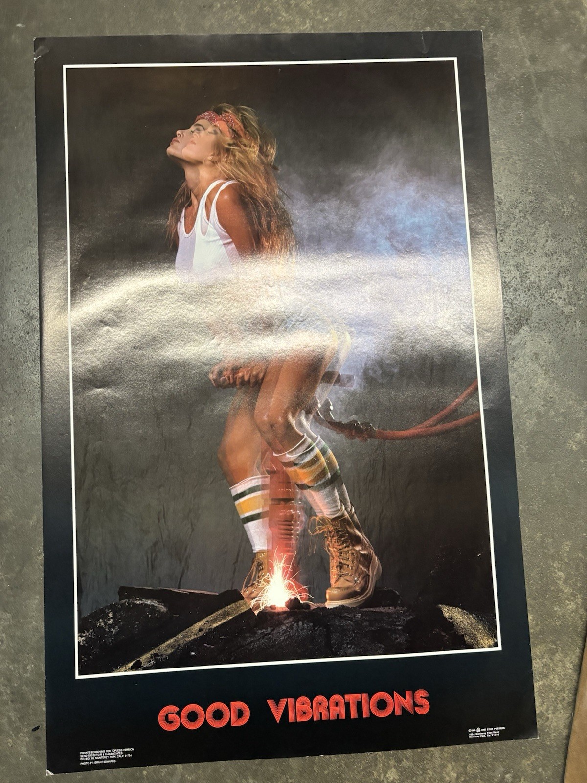 Vintage 1985 Too Hot To Handle air hammer hot girl poster C2954 Vintage 1985 Too Hot To Handle air hammer hot girl poster C2954