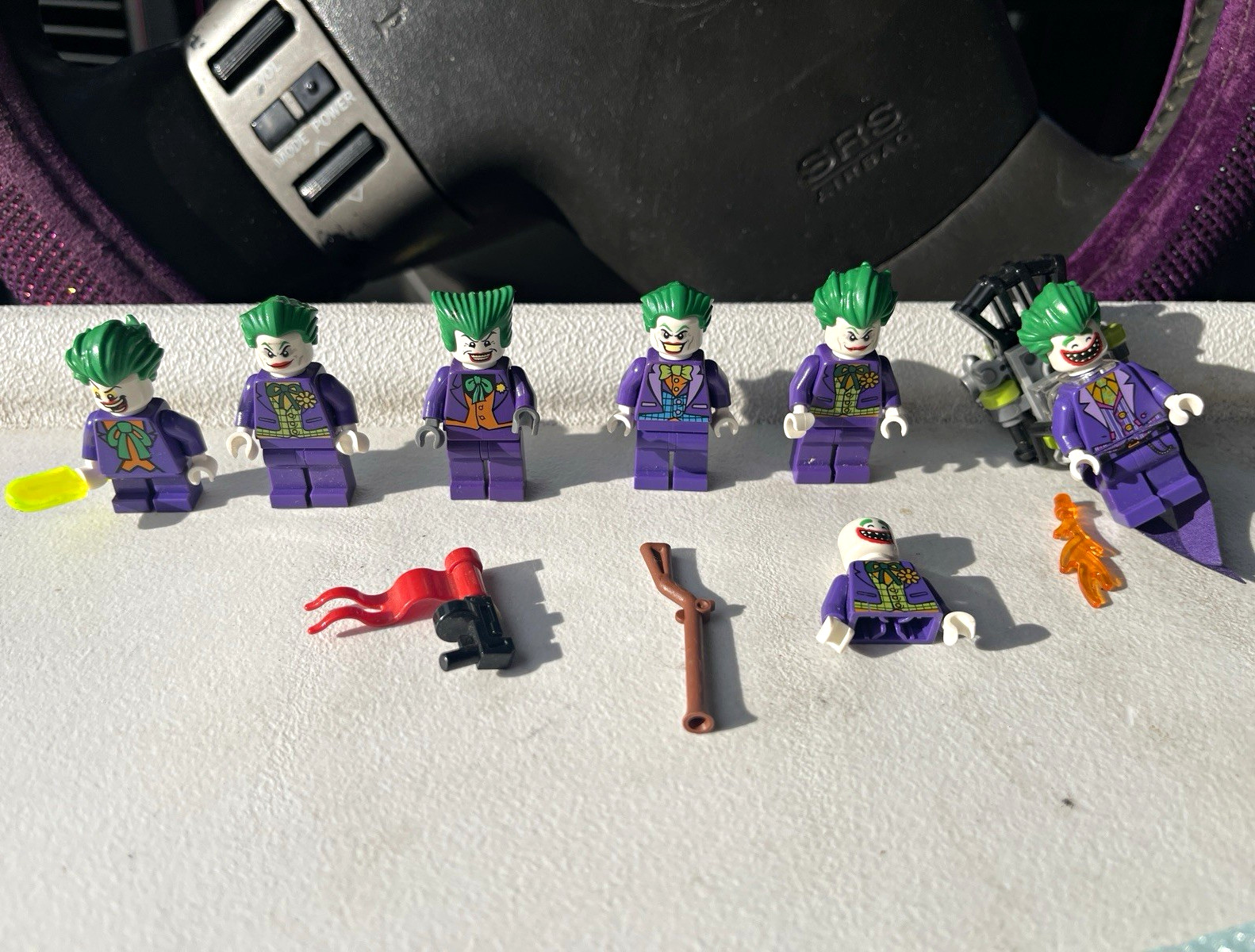LEGO The Joker Minifigure Lot w/ Accessories Plastic, LEGO Set Name The Joker LEGO The Joker Minifigure Lot w/ Accessories Plastic, LEGO Set Name The Joker