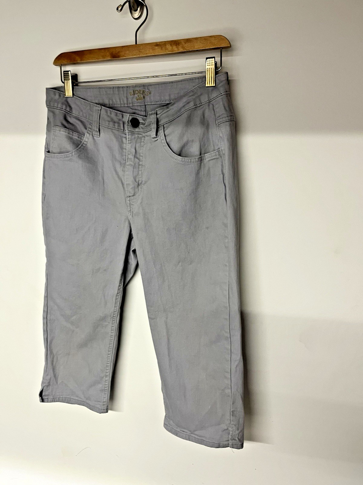 Riders by Lee Gray Straight Leg Jeans Womens 10M Relaxed Casual Denim Mid Rise Riders by Lee Gray Straight Leg Jeans Womens 10M Relaxed Casual Denim Mid Rise