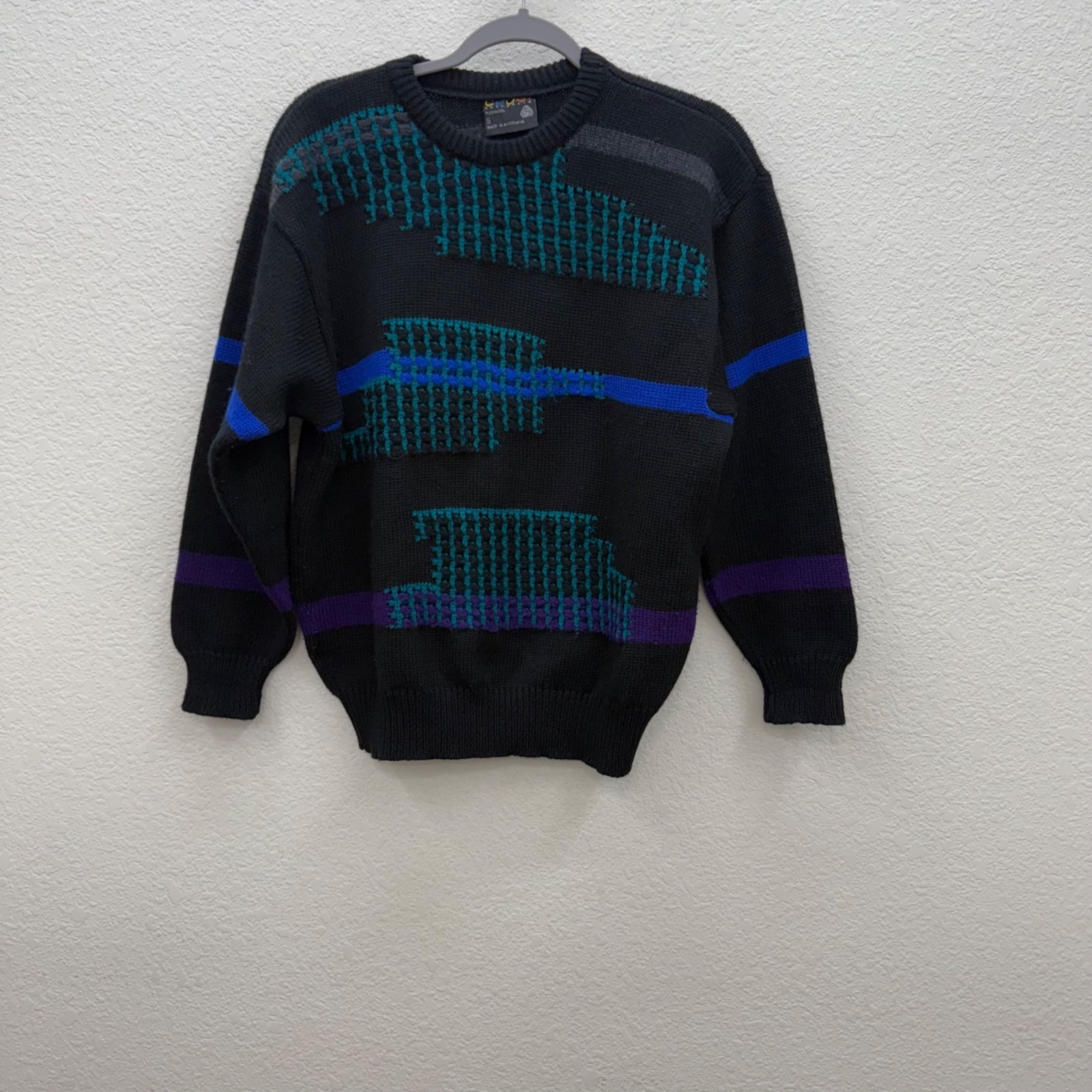 VTG Coogi Australia Pure Wool Black Knit Crewneck Pullover Sweater Mens sz Small VTG Coogi Australia Pure Wool Black Knit Crewneck Pullover Sweater Mens sz Small