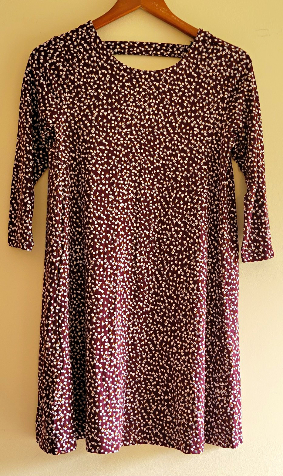 NWT Loft Outlet Petite Small Burgundy/White Floral 3/4 Sleeve Shift Dress NWT Loft Outlet Petite Small Burgundy/White Floral 3/4 Sleeve Shift Dress