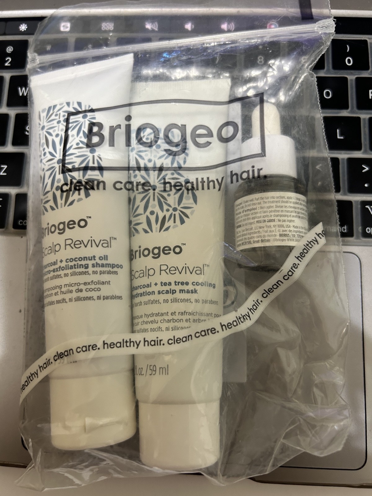 Briogeo Scalp Revival 7-Day Travel Set Of 3 – New In Sealed Bag Briogeo Scalp Revival 7-Day Travel Set Of 3 – New In Sealed Bag