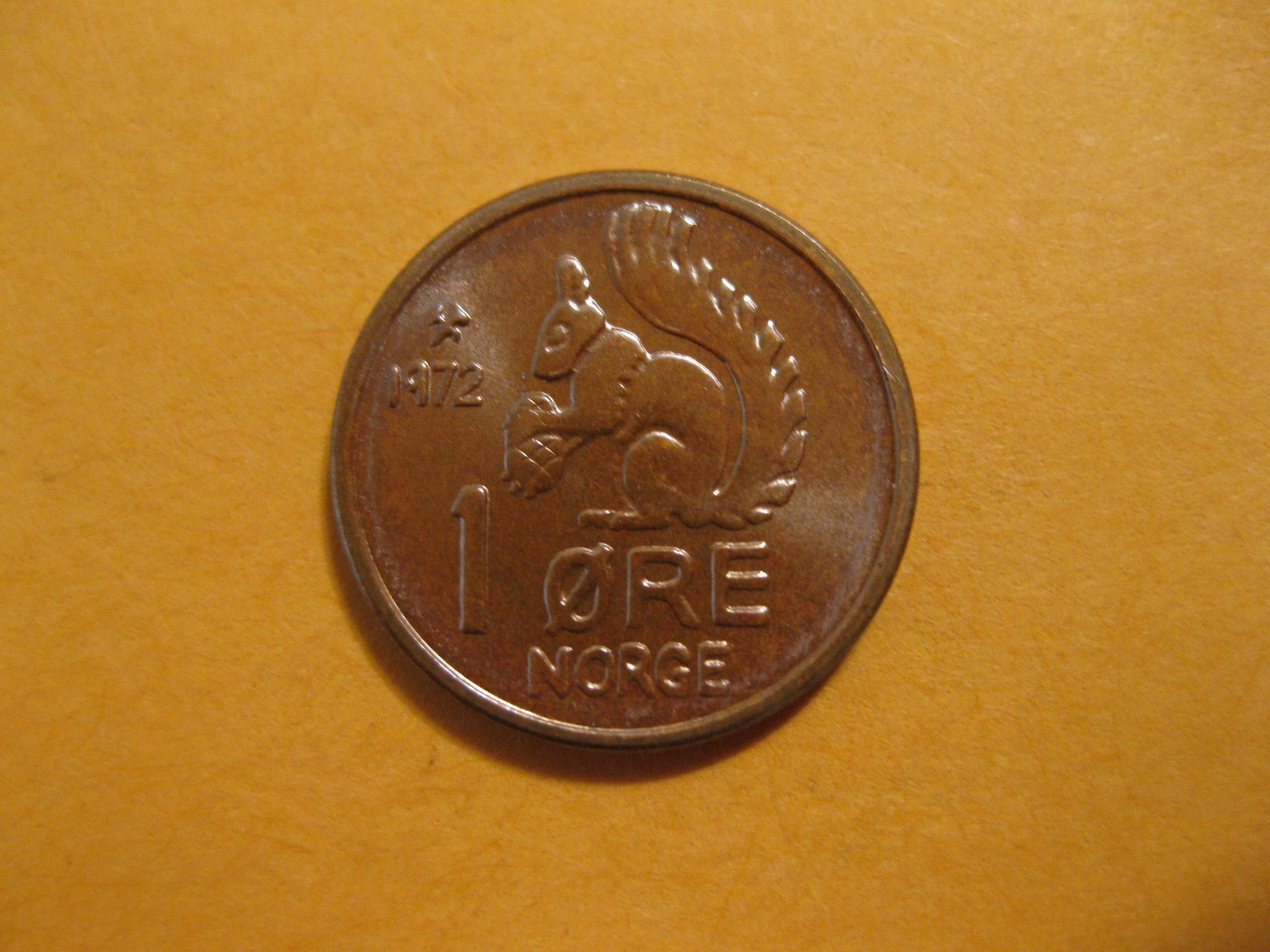  1970 - 72 Norway Coin  SQUIRREL uncirculated beauty super color on these 1coin