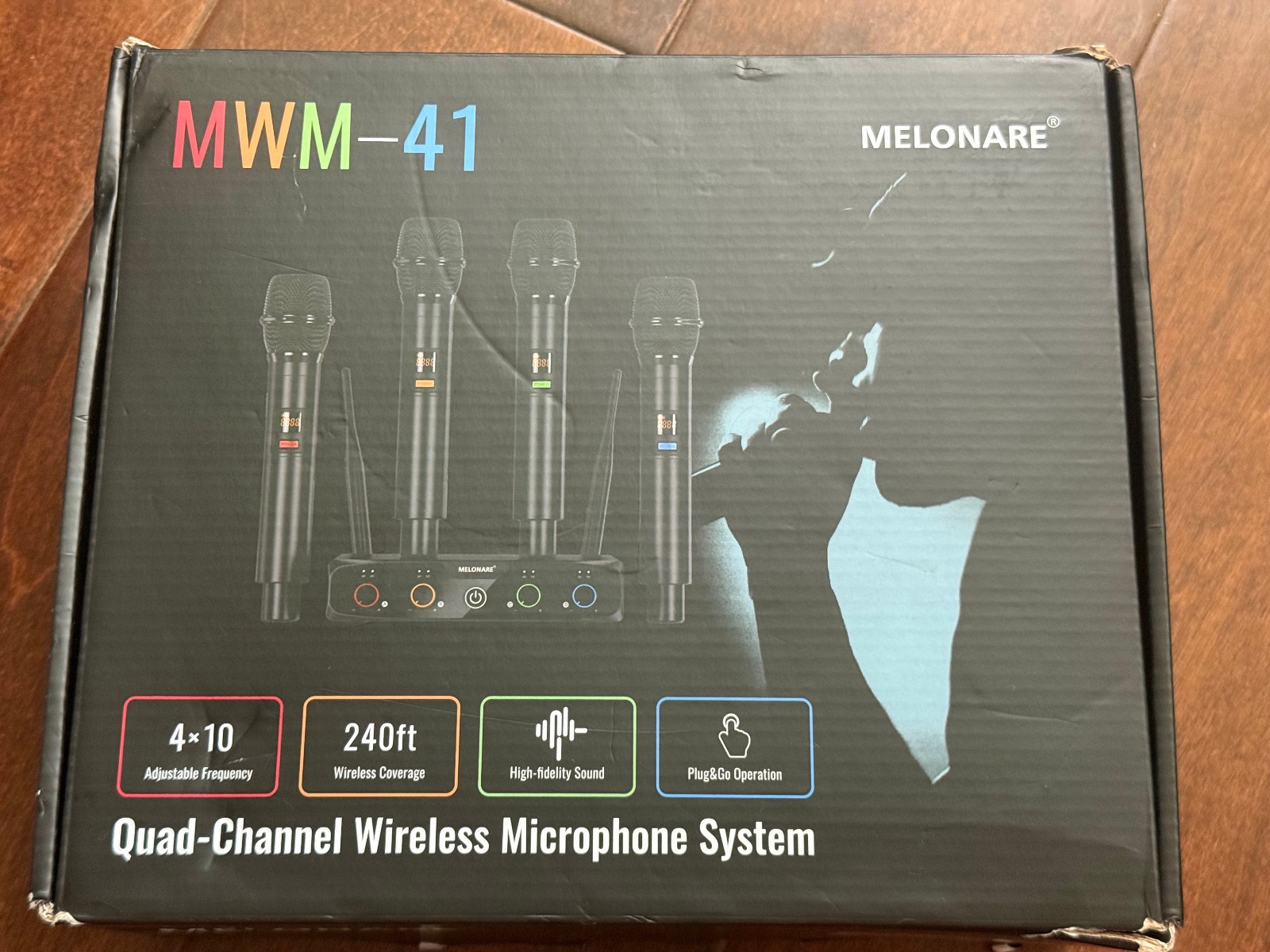Melonare Quad Channel Wireless Microphone System Model MWM-41 Melonare Quad Channel Wireless Microphone System Model MWM-41