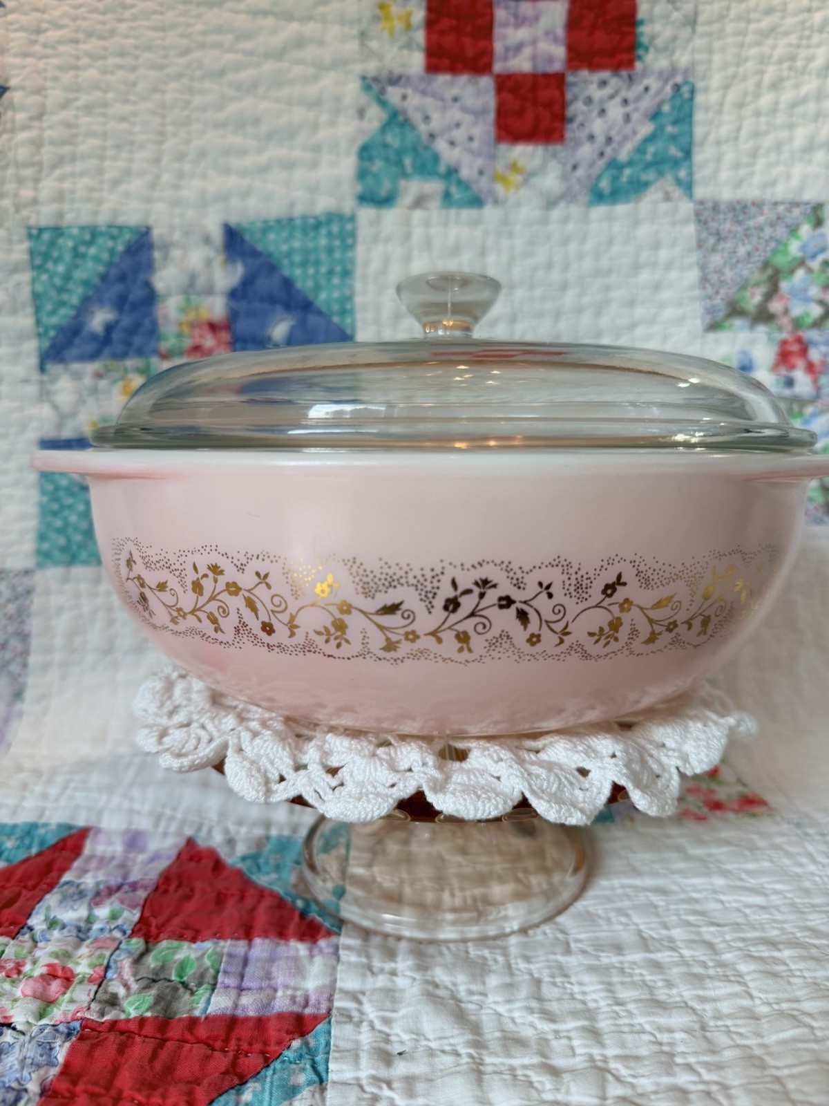 Pink Duchess 024 PYREX 2 QT. Bowl with Lid Pink Duchess 024 PYREX 2 QT. Bowl with Lid