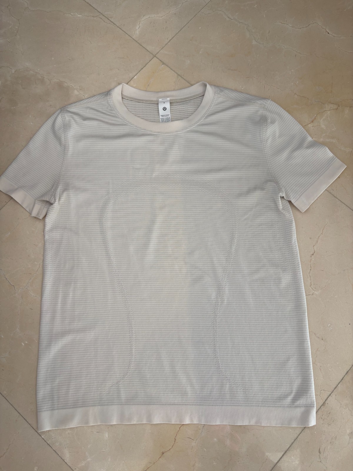Lululemon Swiftly Relaxed Short-Sleeve Shirt Hip Length Cream Size 0