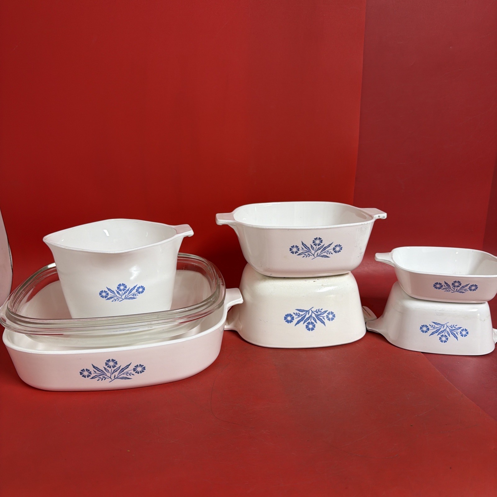 Set lot 7 piece Corning Ware Cornflower 6 dishes / 1  lids - wear on most