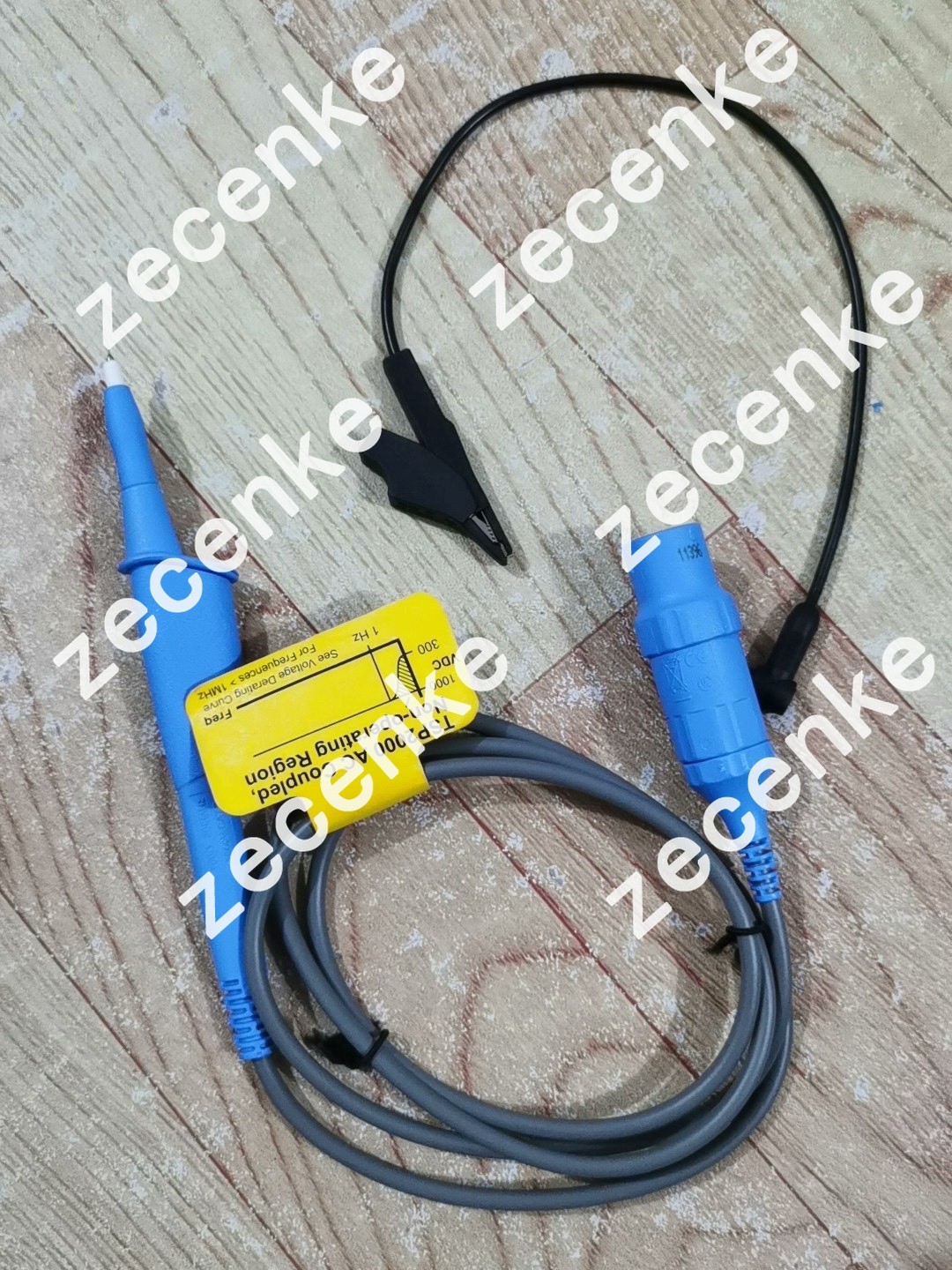 1 PCS Tektronix P5122 High Voltage Probe 100:1 ic 1 PCS Tektronix P5122 High Voltage Probe 100:1 ic