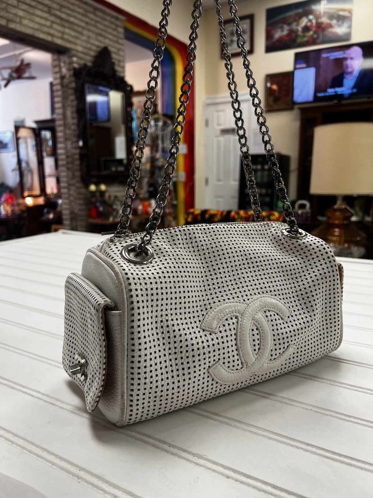RARE VINTAGE Perforated Chanel White Leather With Silver Chain and side G2U RARE VINTAGE Perforated Chanel White Leather With Silver Chain and side G2U