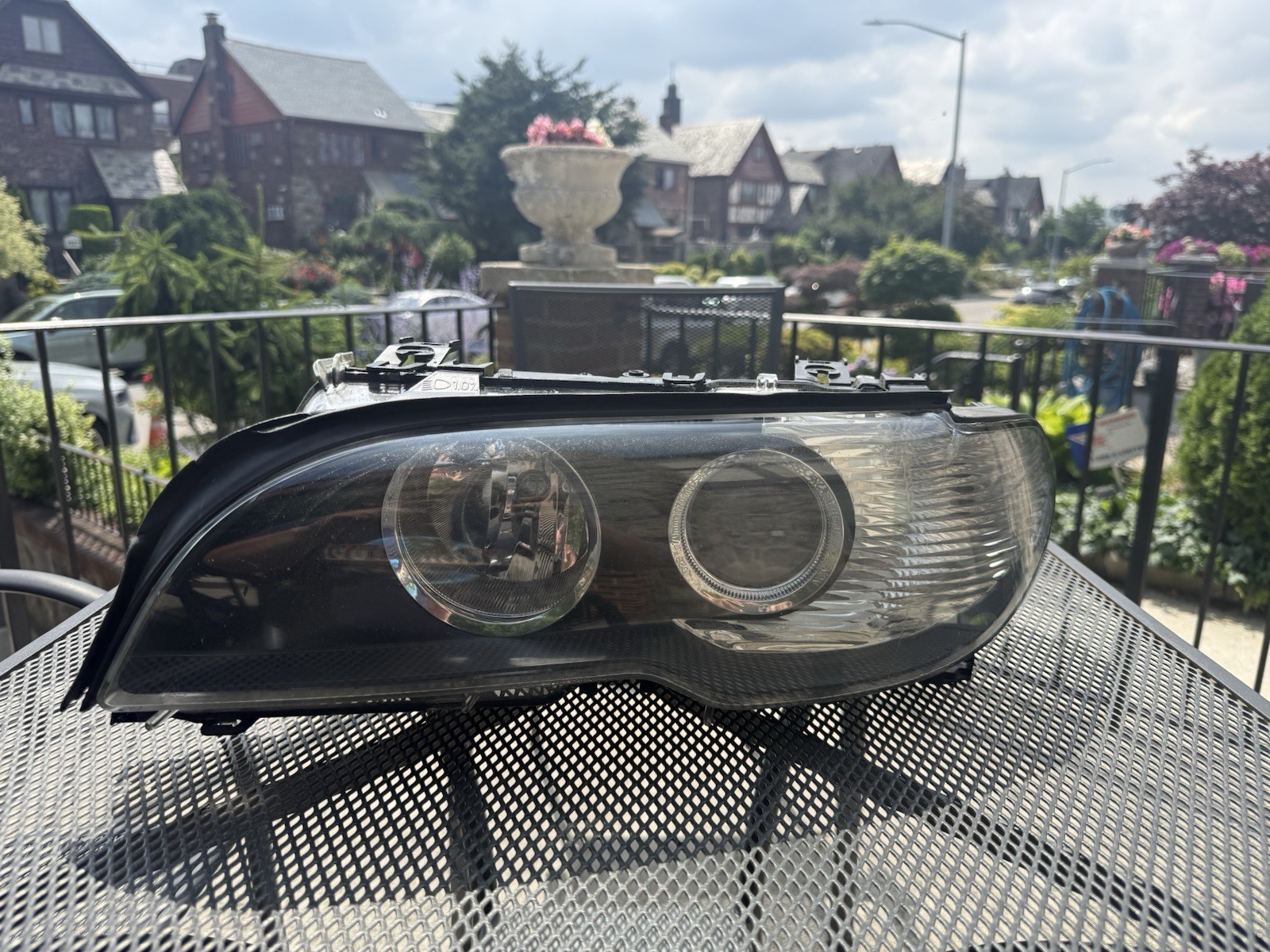 2004-2006 BMW E46 325Ci 330Ci LEFT DRIVER HEADLIGHT LAMP XENON ADAPTIVE OEM 2004-2006 BMW E46 325Ci 330Ci LEFT DRIVER HEADLIGHT LAMP XENON ADAPTIVE OEM