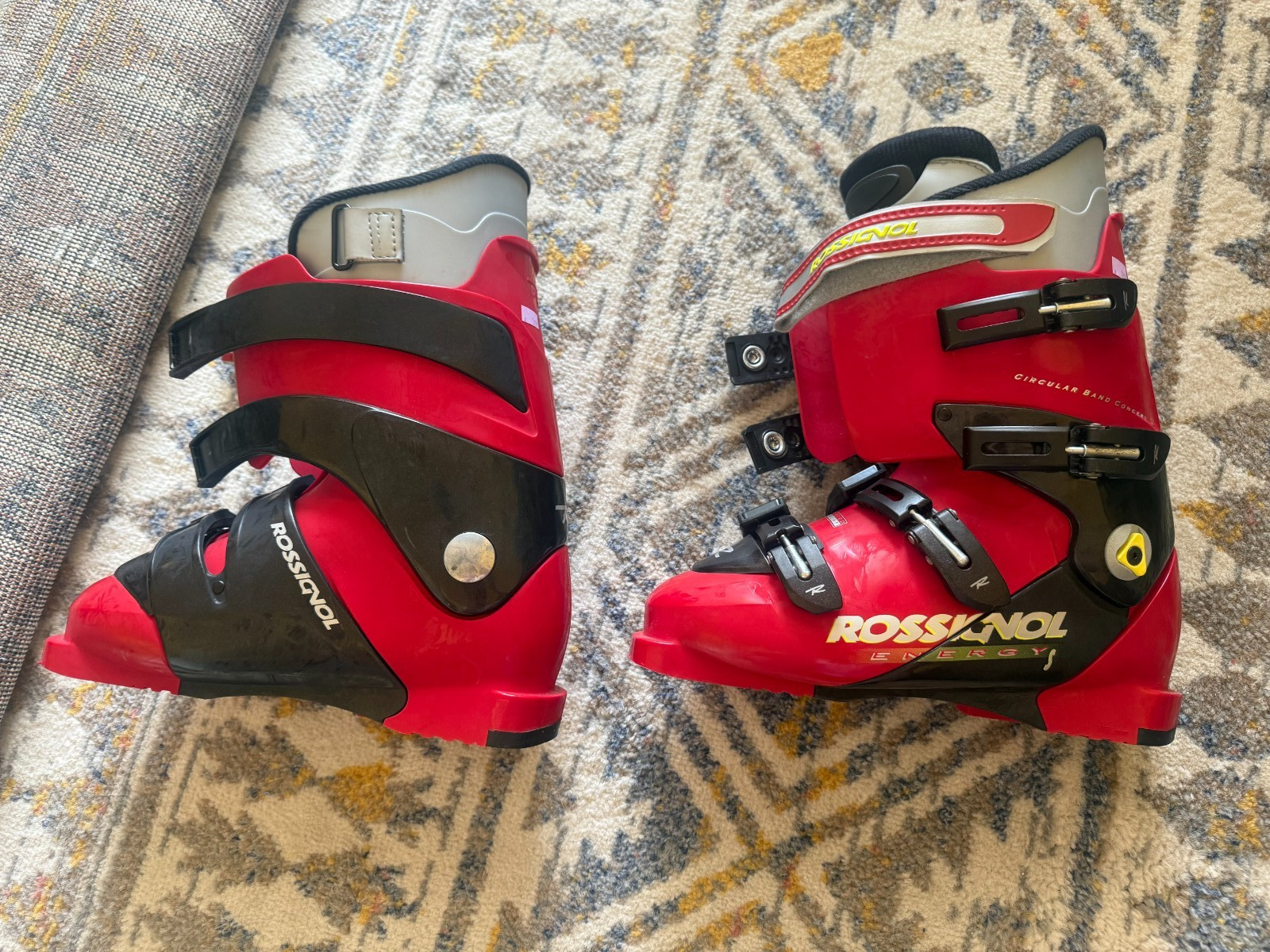 Rossignol Energy S Ski Boots RED 313mm. 27.5 ITALY Men 9.5–10 Rossignol Energy S Ski Boots RED 313mm. 27.5 ITALY Men 9.5–10