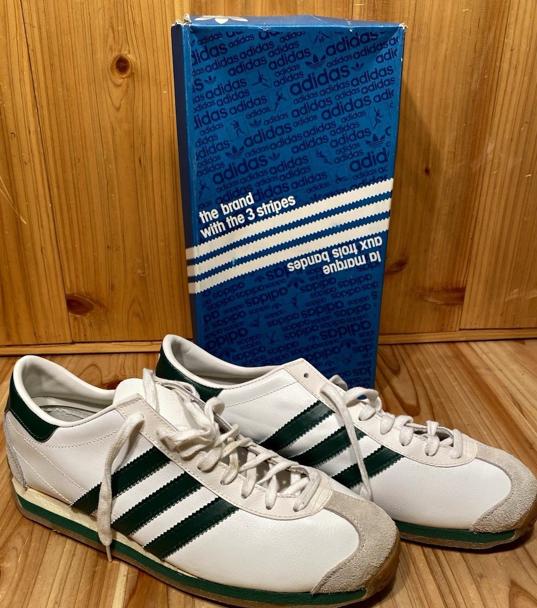 Vintage 70’s adidas Country Made in France White/Green dead stock Sneakers Vintage 70’s adidas Country Made in France White/Green dead stock Sneakers