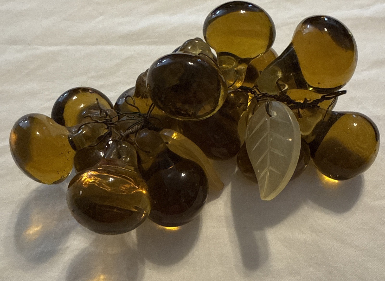 Vintage 1960s Amber Large Lucite Grapes Cluster Large W/ Leaves 8” Wired Vintage 1960s Amber Large Lucite Grapes Cluster Large W/ Leaves 8” Wired
