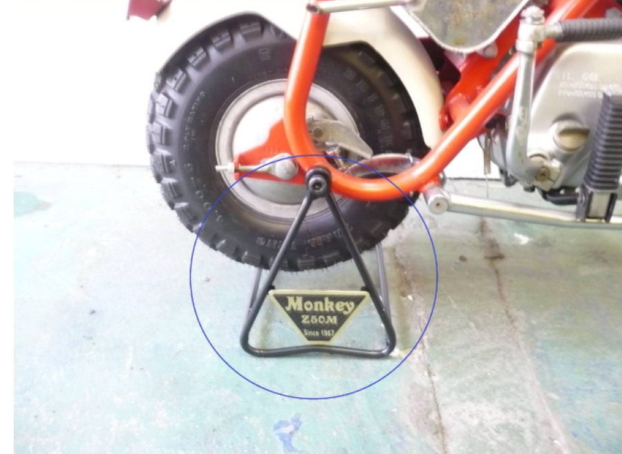 Honda Monkey Z50M Front and rear stand with nameplate New Japan