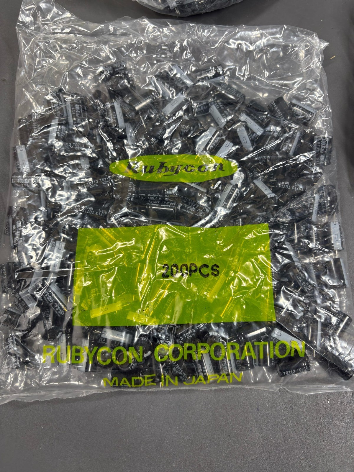 200 PCS Rubycon 6.8uF 400V Radial Electrolytic Capacitors 105°C BXA Series Japan