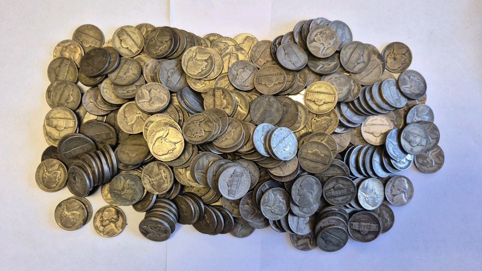 Lot of 5 Silver War Nickels WWII 35% Silver Lot of 5 Silver War Nickels WWII 35% Silver