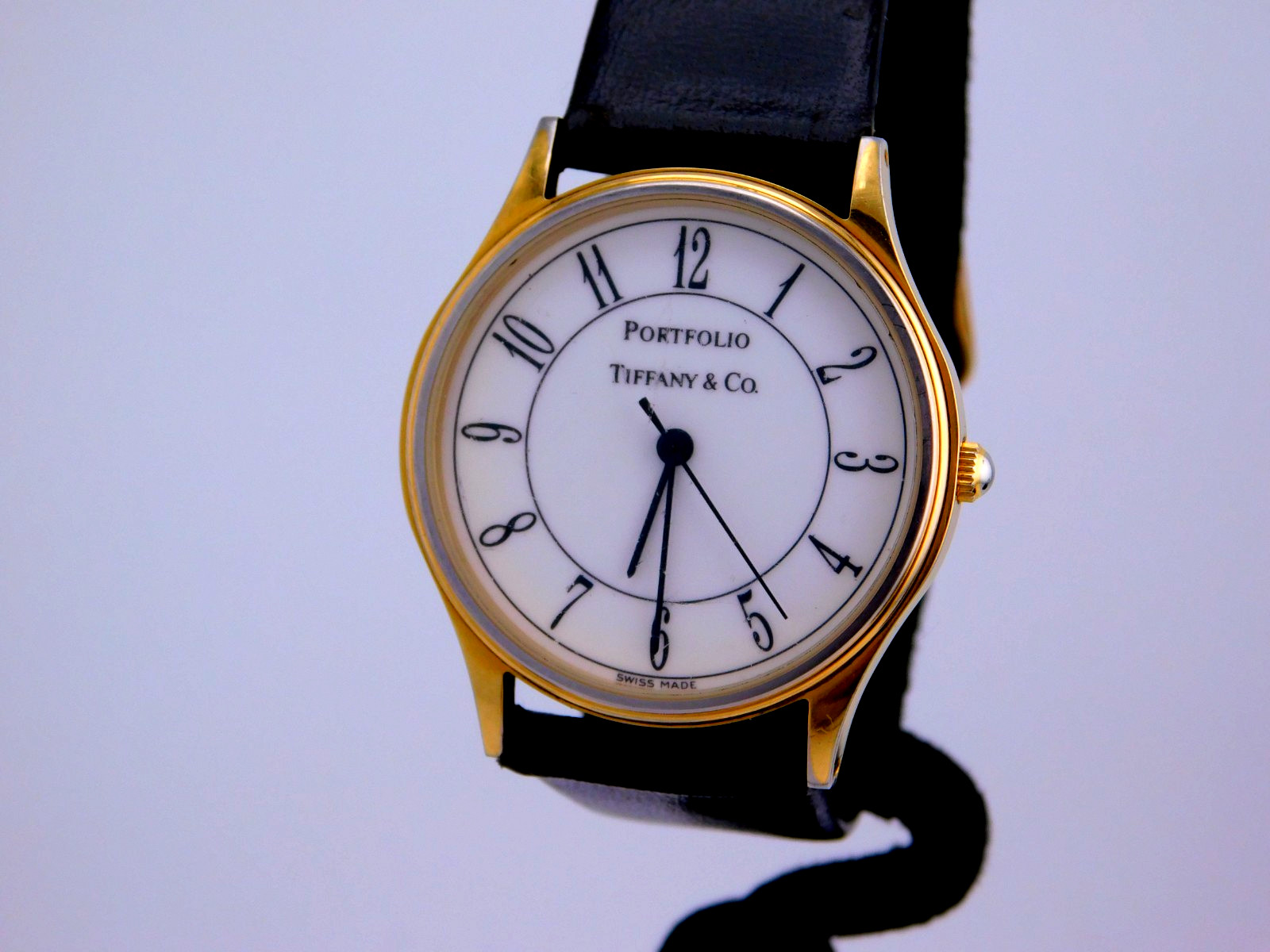 VINTAGE PORTFOLIO TIFFANY & CO 7J QUARTZ 18K GOLD PLATE MENS WRISTWATCH C.1990s