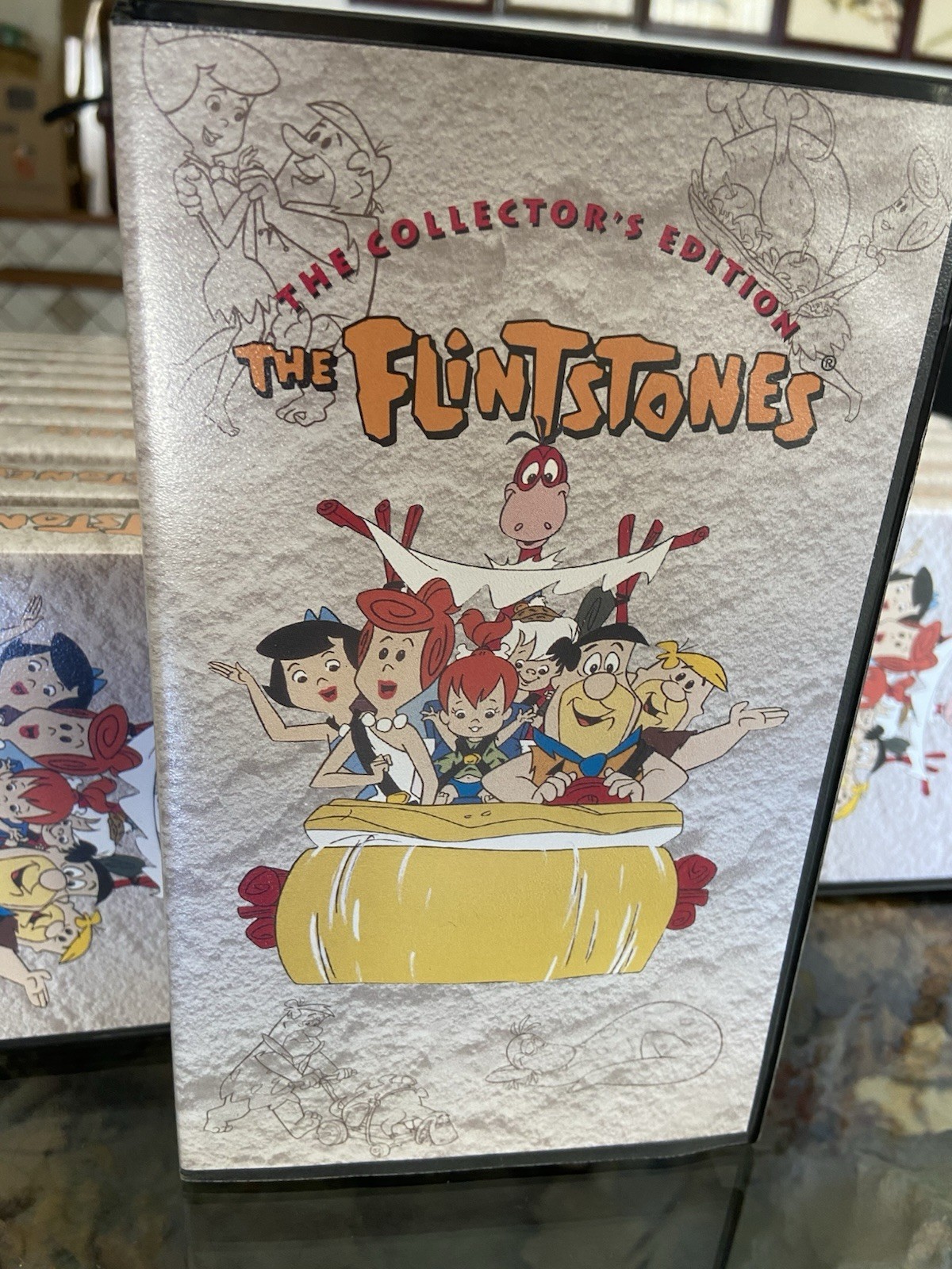 Hanna-Barbera The Flintstones Collector’s Edition VHS Box Set 20 NTSC English Hanna-Barbera The Flintstones Collector’s Edition VHS Box Set 20 NTSC English