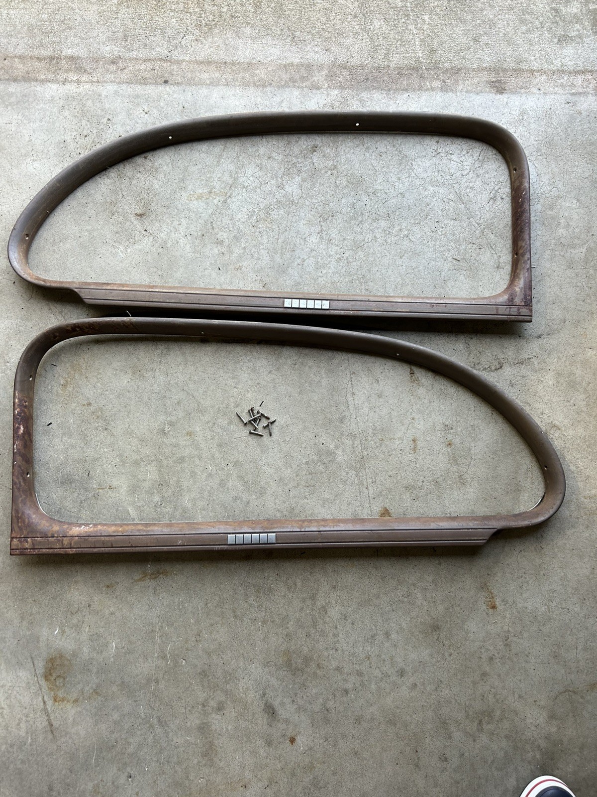 1937 1938 Chevy 2dr Sedan QUARTER WINDOW GARNISH TRIM MOLDINGS Original GM Pair 1937 1938 Chevy 2dr Sedan QUARTER WINDOW GARNISH TRIM MOLDINGS Original GM Pair