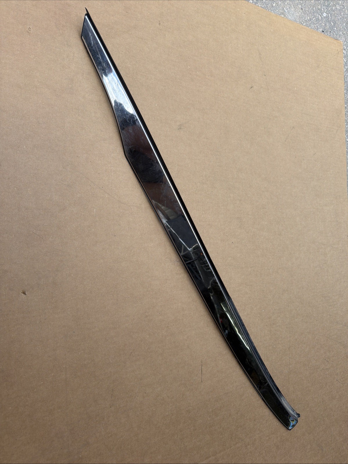 2021-2026 Kia K5 Rear Left Quarter Panel Garnish Trim Molding 87850-L2000 OEM 2021-2026 Kia K5 Rear Left Quarter Panel Garnish Trim Molding 87850-L2000 OEM