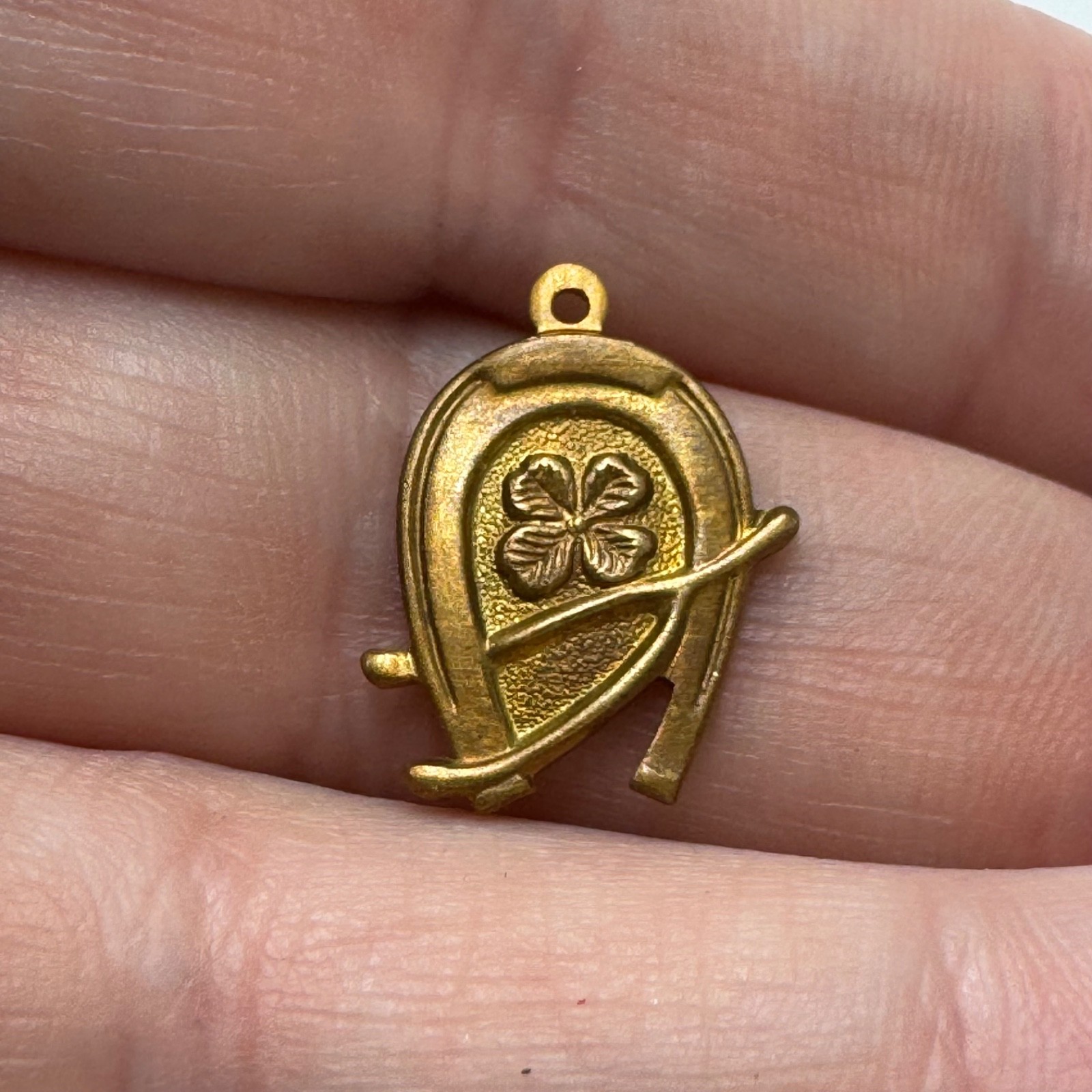 Vintage Horseshoe Wishbone Four Leaf Clover Charm Pendant Lucky Symbol Gold Tone Vintage Horseshoe Wishbone Four Leaf Clover Charm Pendant Lucky Symbol Gold Tone
