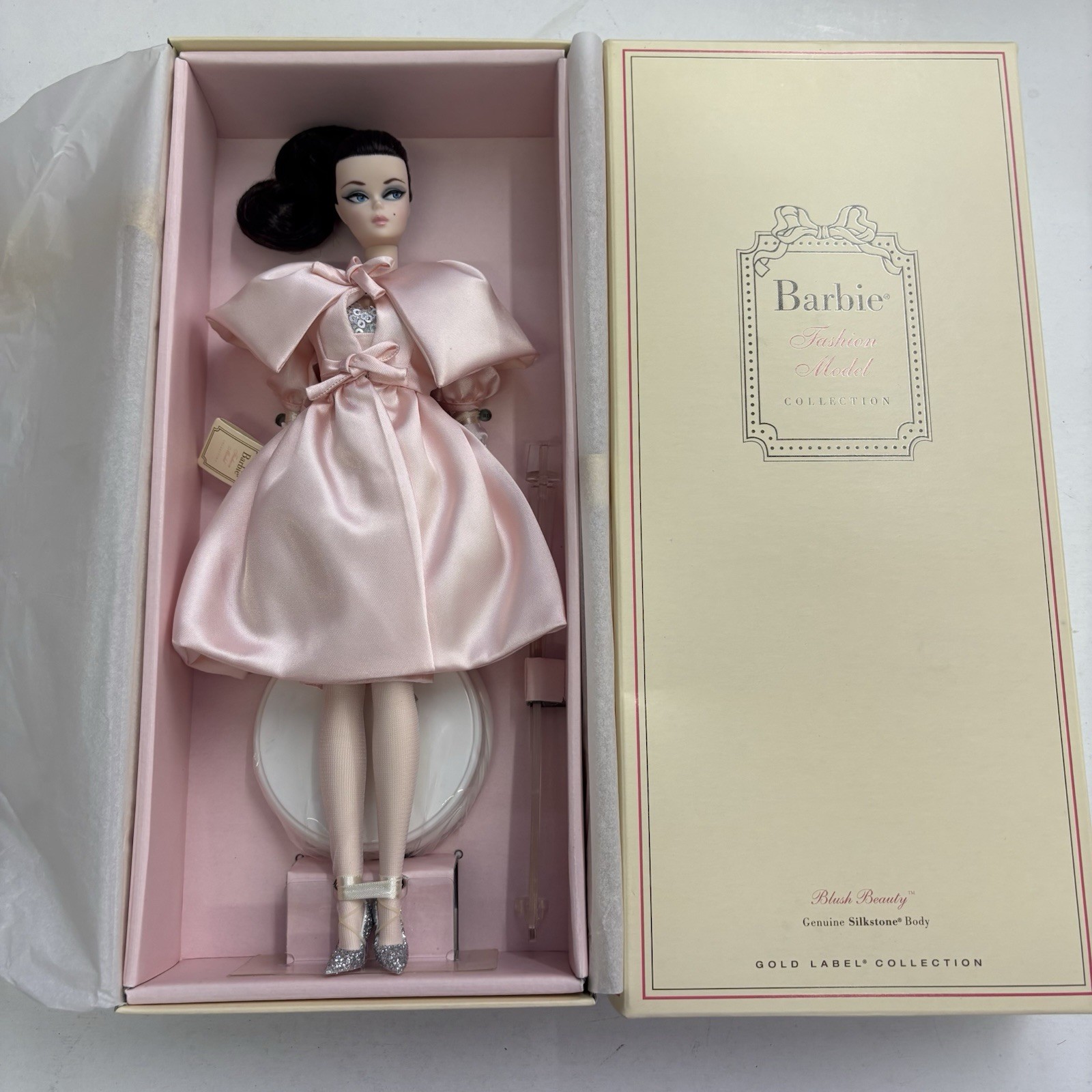 2015 Blush Beauty Silkstone Barbie Doll~Gold Label~CHT04~NIB~NRFB~Rare 2015 Blush Beauty Silkstone Barbie Doll~Gold Label~CHT04~NIB~NRFB~Rare
