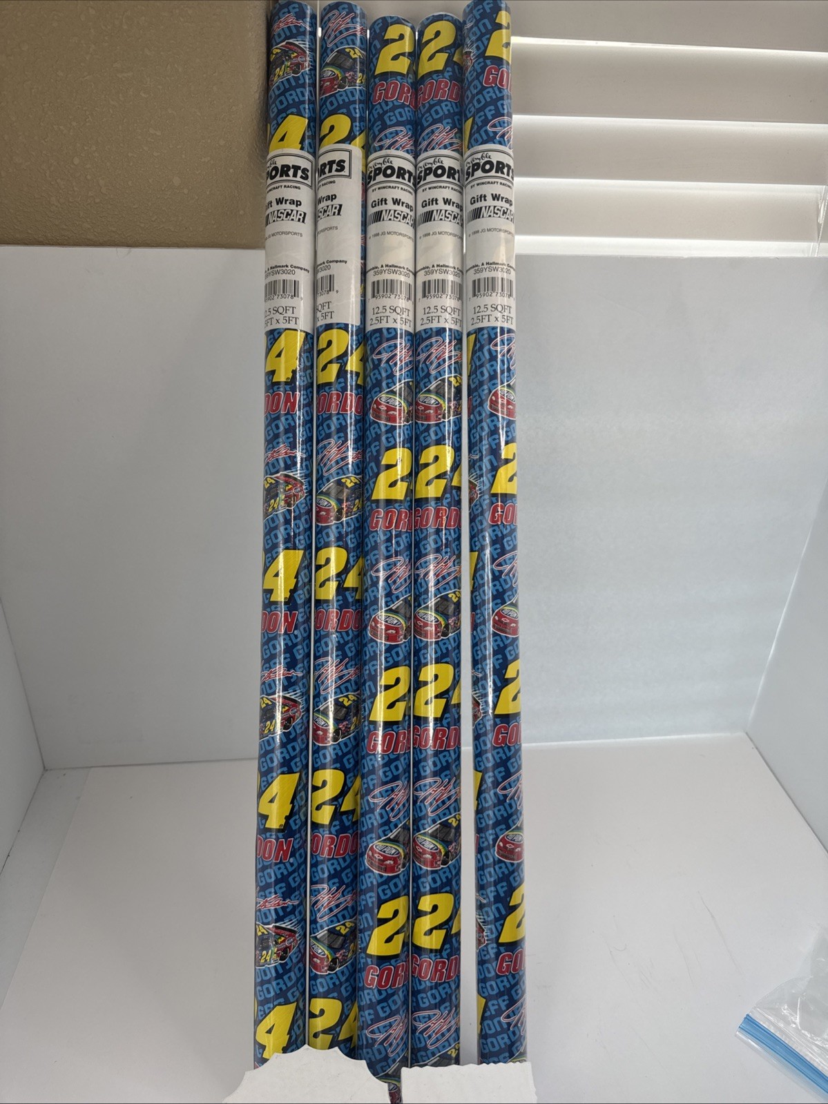 1998 Jeff Gordon Wrapping Paper Ensemble Sports By Win Craft Racing Sealed NOS 1998 Jeff Gordon Wrapping Paper Ensemble Sports By Win Craft Racing Sealed NOS