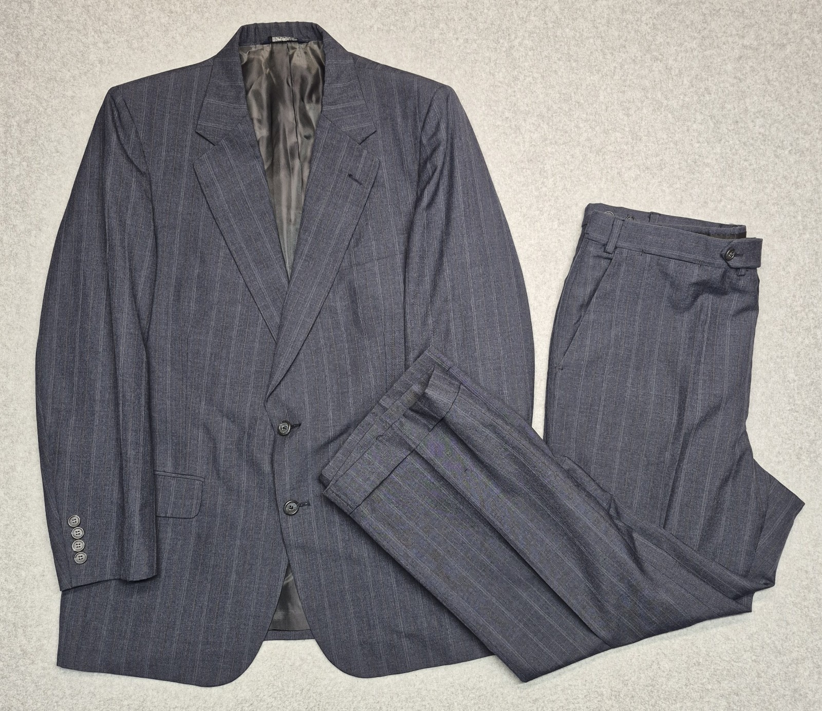 Vintage Burberrys Pinstripe Suite Mens 38R Charcoal 2 Piece Classic Wool Set