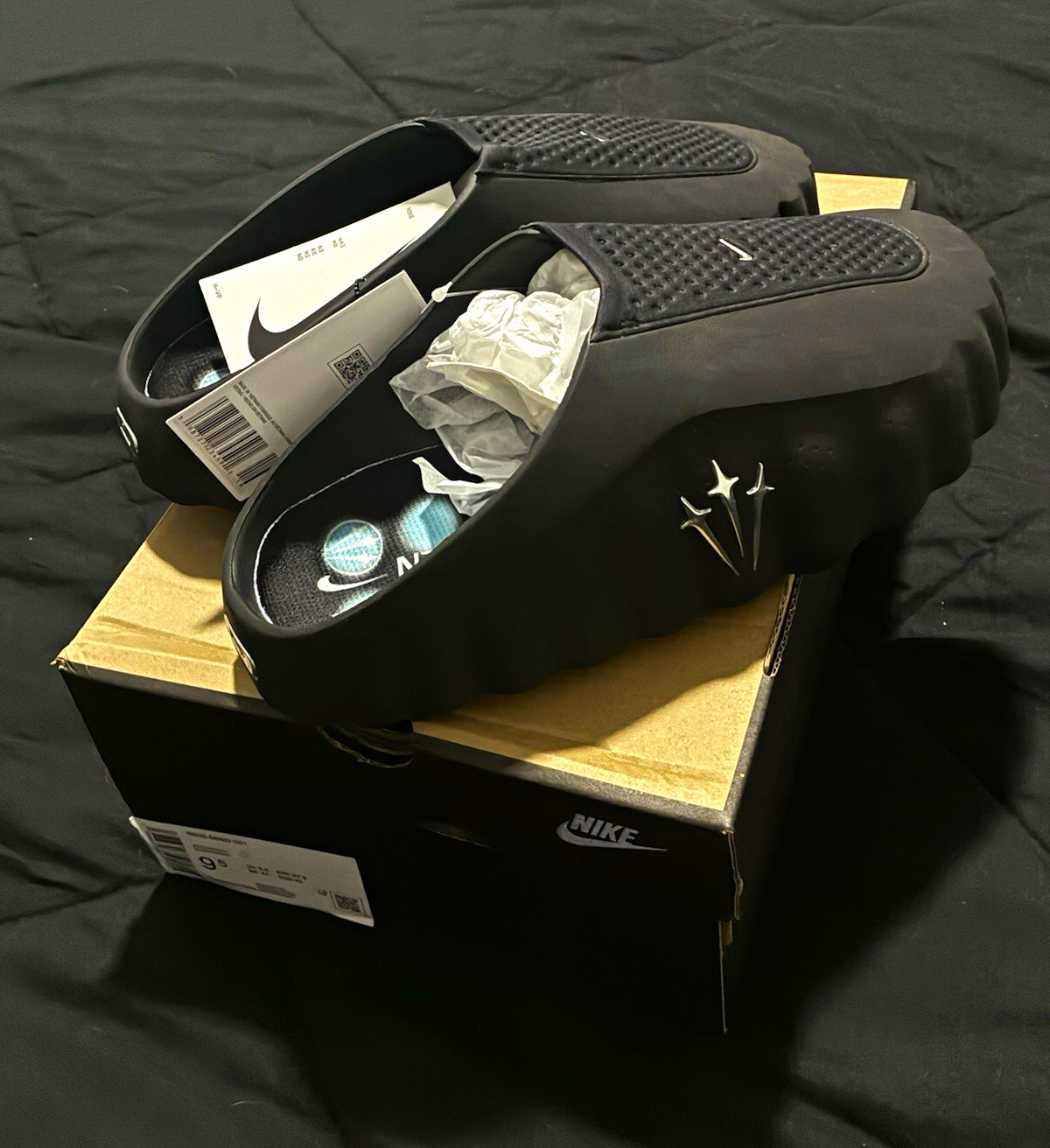 Drake’s Nocta x Nike Mind 001 Slides size 9 and Size 8