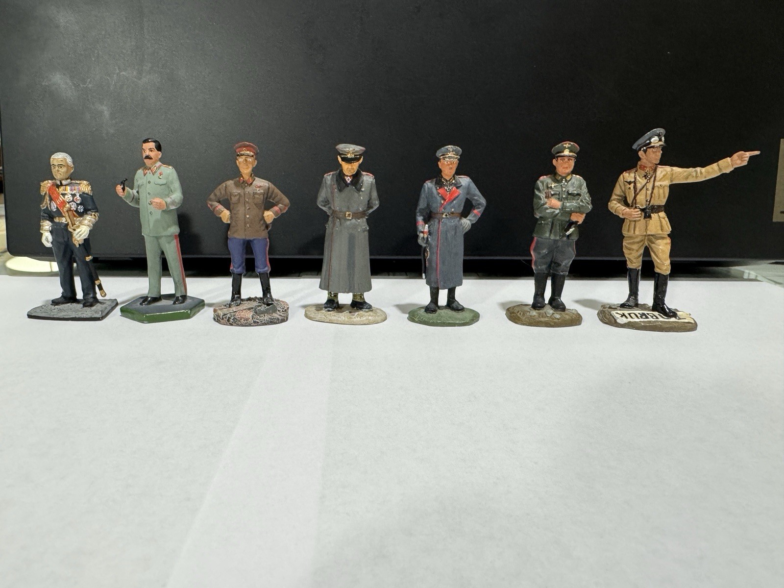 W. Britains WW2 Leaders Group Of 7- No Boxes But All In Great Shape -