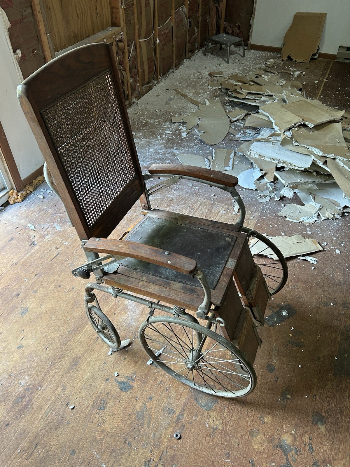 Antique Oak Wheelchair Commode Arrow Erie PA Woven Cane Early 1900s Rare Oddity