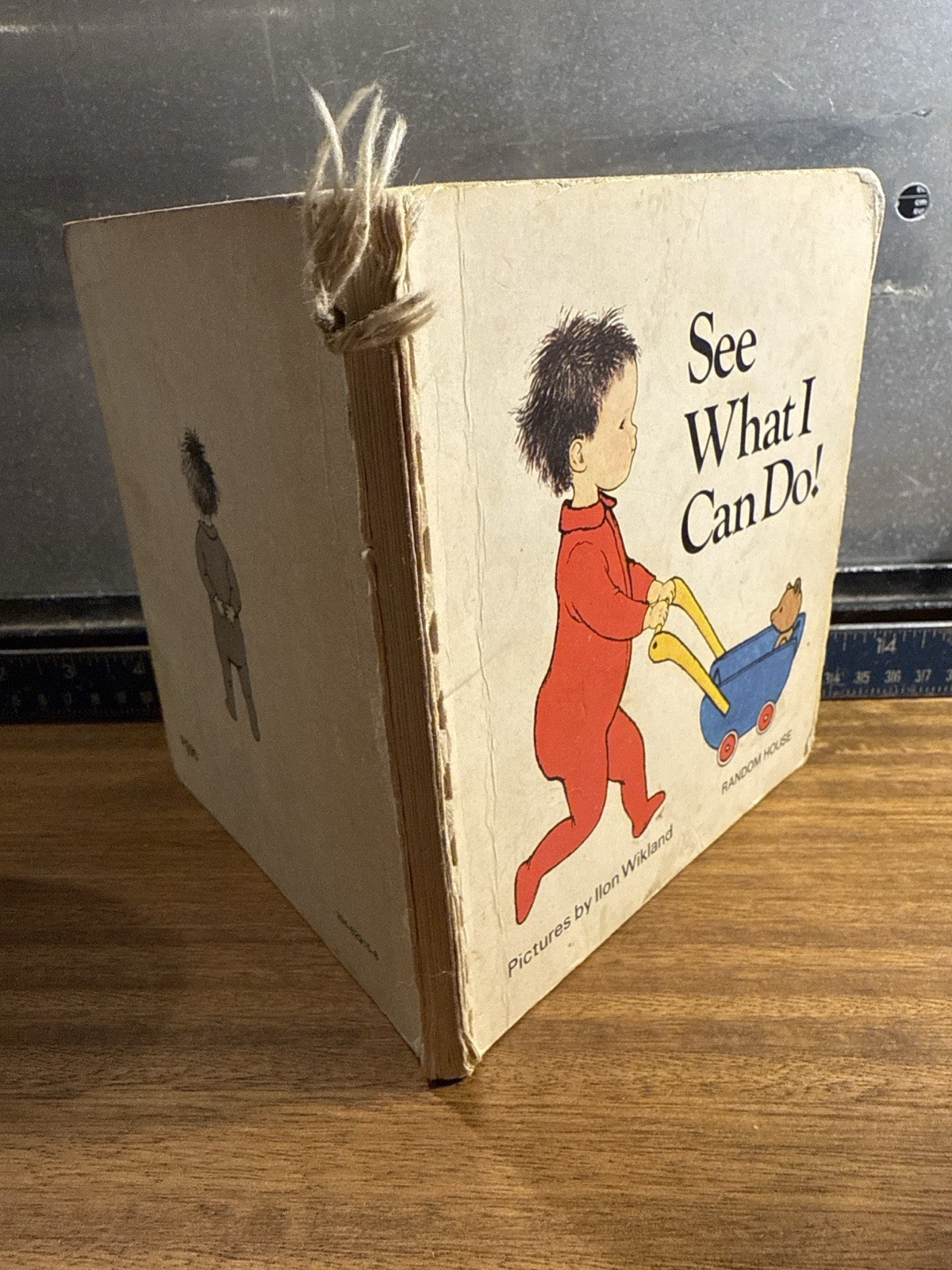 See What I Can Do (1974) by Ilon Wikland Vintage Random House Board Book