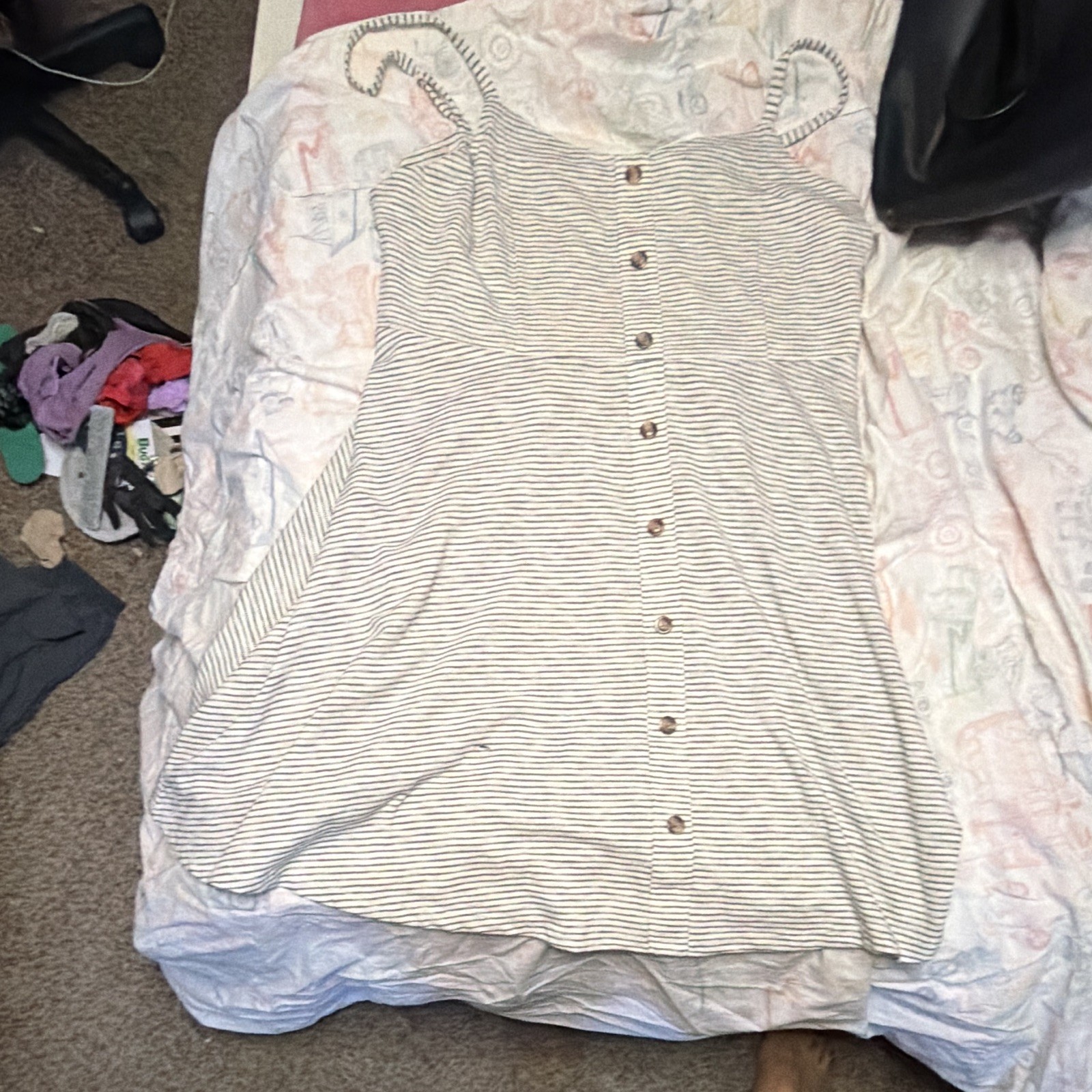 Old Navy Women’s White/Black Striped Button Front Spaghetti Strap Tank 2XL Old Navy Women’s White/Black Striped Button Front Spaghetti Strap Tank 2XL