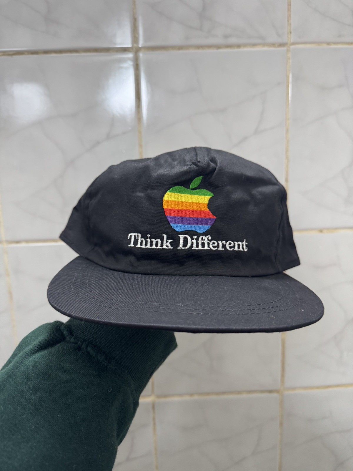 Vintage Apple Think Different Cap Centre Logo Rare Digital Company 90s Vintage Apple Think Different Cap Centre Logo Rare Digital Company 90s