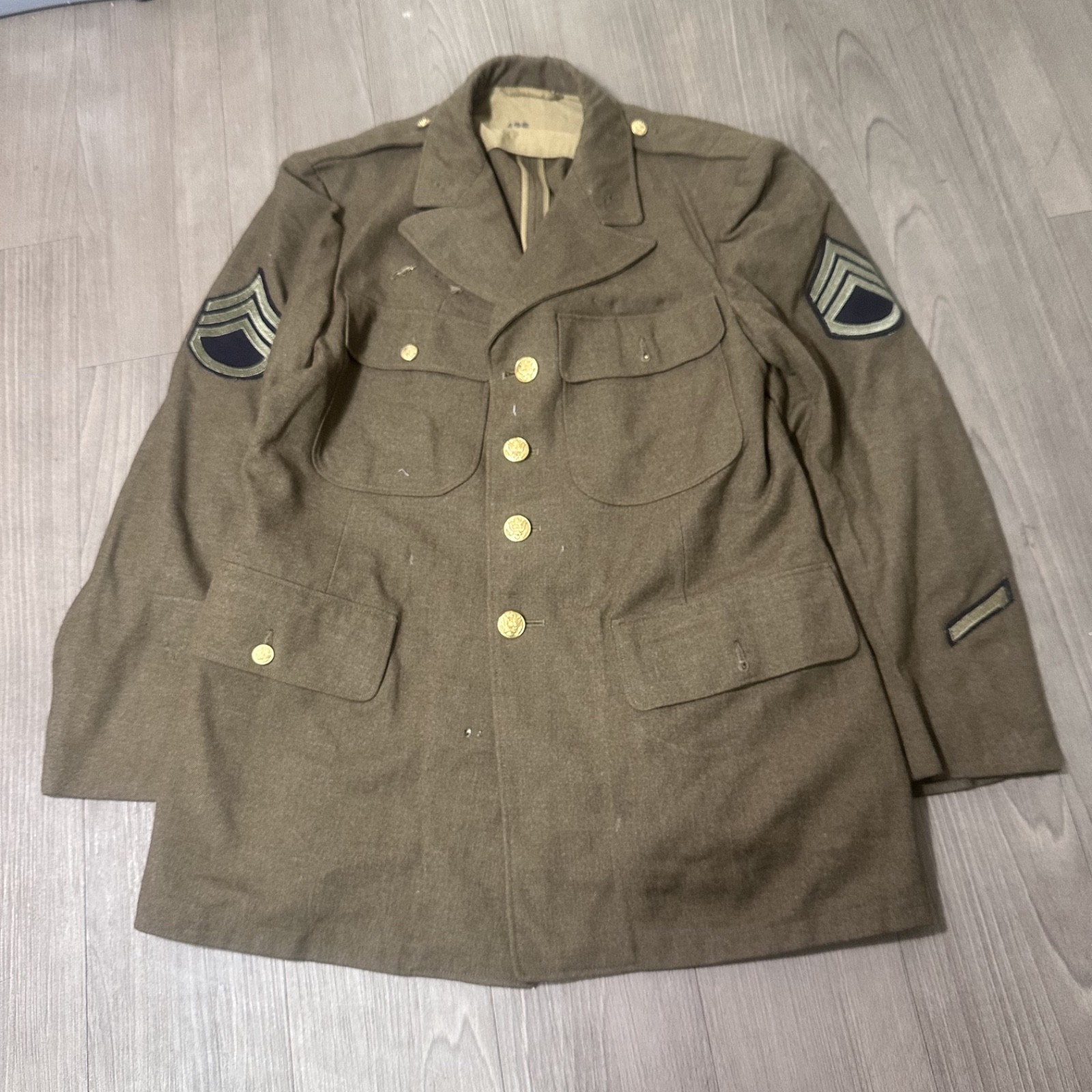 Vintage US Army WW2 Staff Sergeant Jacket 42s large S Olive Green Wool Vintage US Army WW2 Staff Sergeant Jacket 42s large S Olive Green Wool