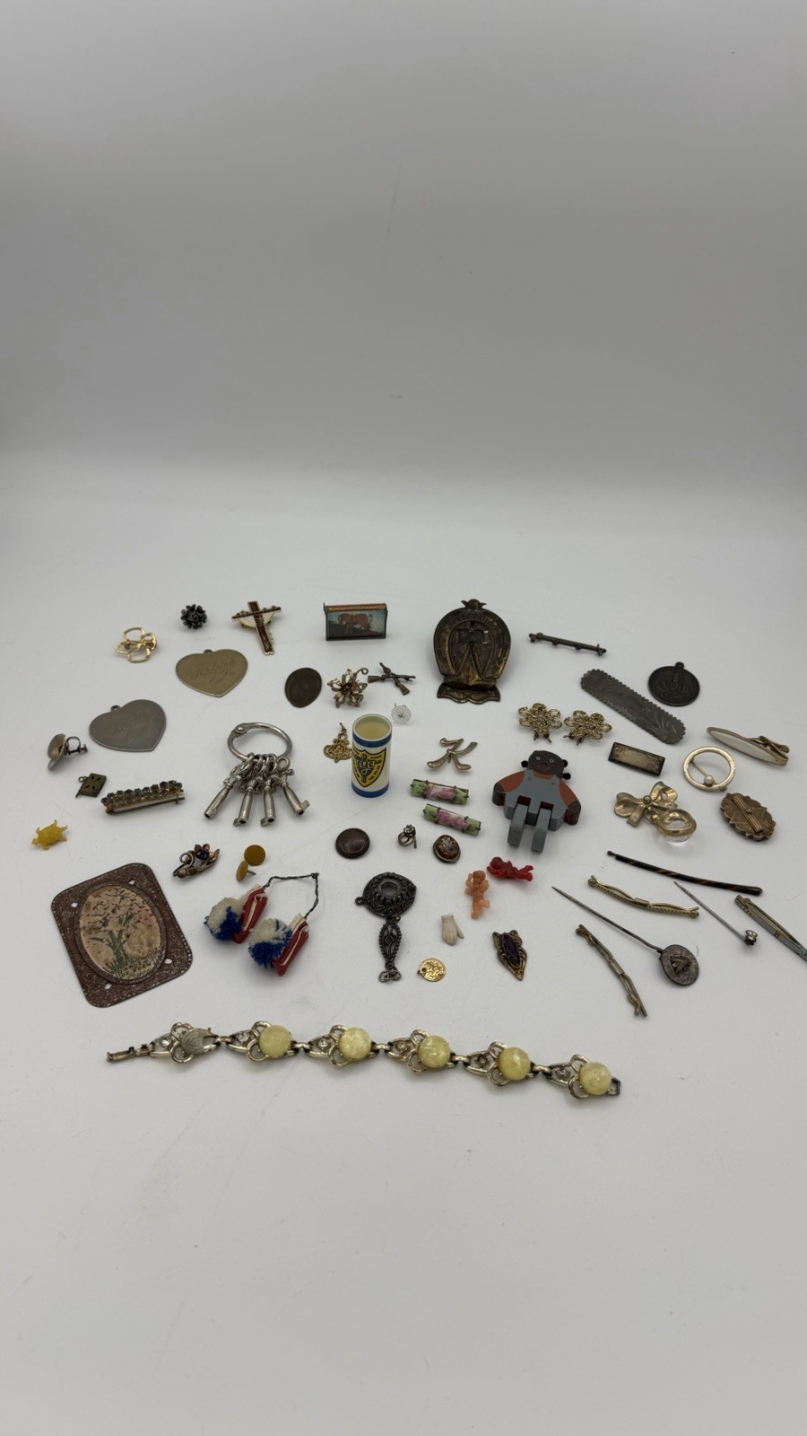 Junk Drawer Lot of Vintage & Antique Collectibles Junk Drawer Lot of Vintage & Antique Collectibles