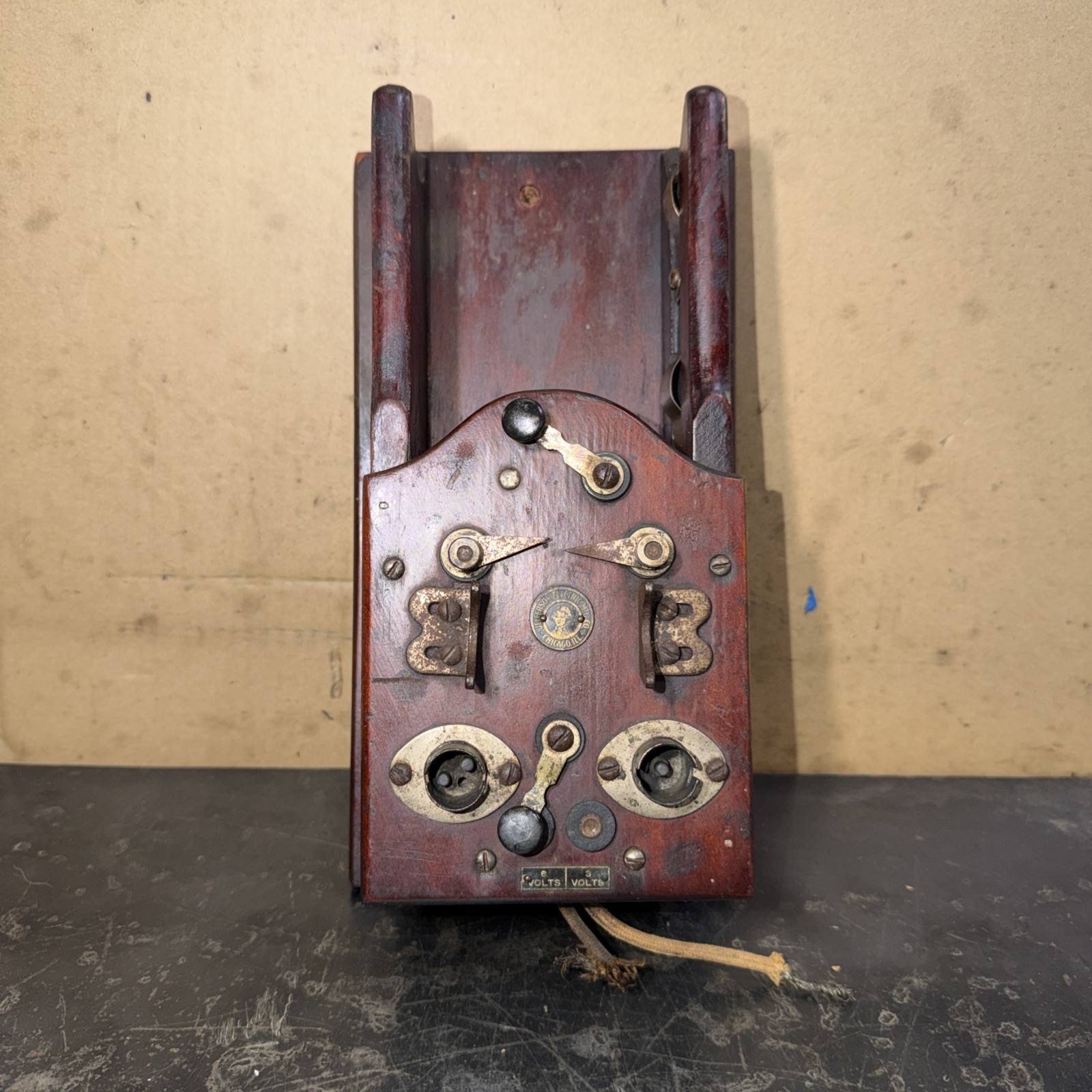 Antique Jefferson Combination Tester Model T Buzz Coil Spark Plug Bulbs NEAT