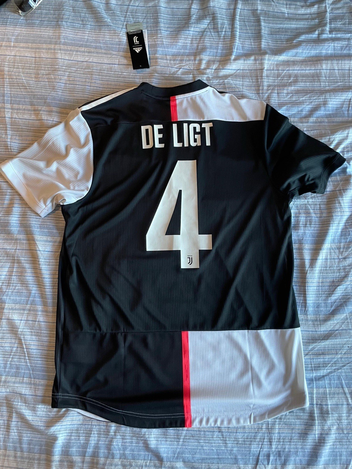 Home Juventus Jersey 2019/20 Player Version Juve kit De Ligt BNWT Authentic Home Juventus Jersey 2019/20 Player Version Juve kit De Ligt BNWT Authentic