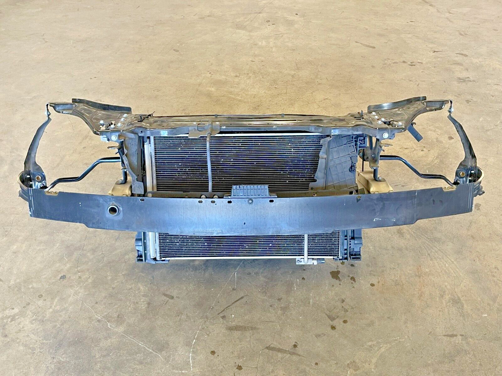 ⭐2014-2016 MERCEDES-BENZ E-CLASS W207 RADIATOR CORE SUPPORT F CLIP OEM LOT2486
