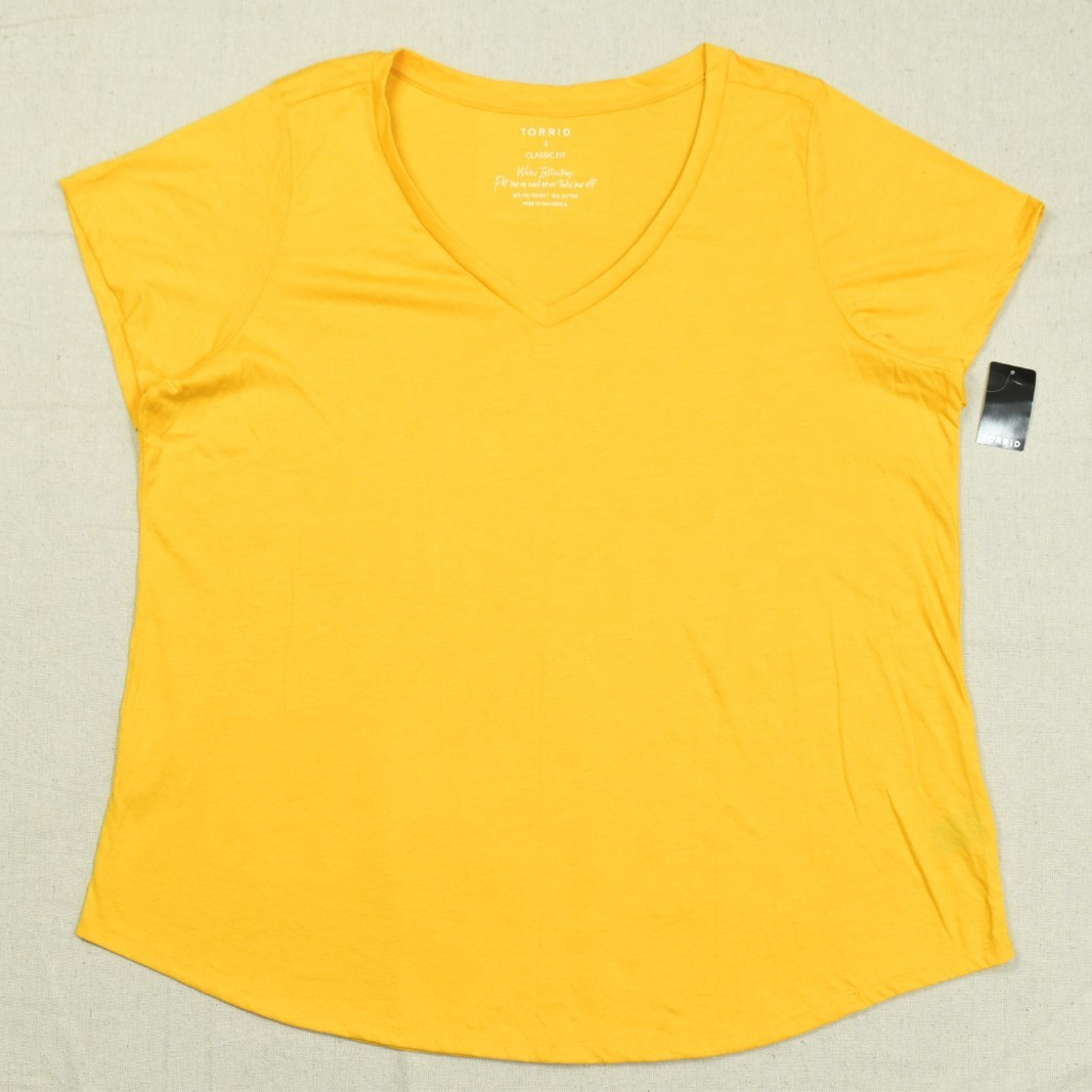 Torrid Women\'s Plus Size 3 3X Old Gold Yellow V-Neck Short Sleeve Girlfriend Tee Torrid Women\'s Plus Size 3 3X Old Gold Yellow V-Neck Short Sleeve Girlfriend Tee