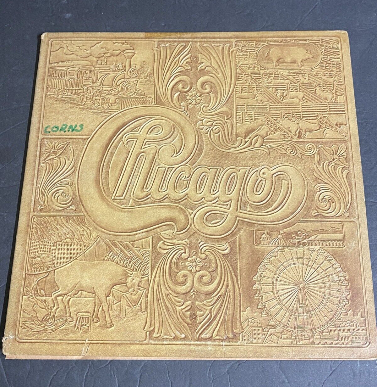 Chicago VII LP 1974 Columbia Records C2-32810 Chicago VII LP 1974 Columbia Records C2-32810