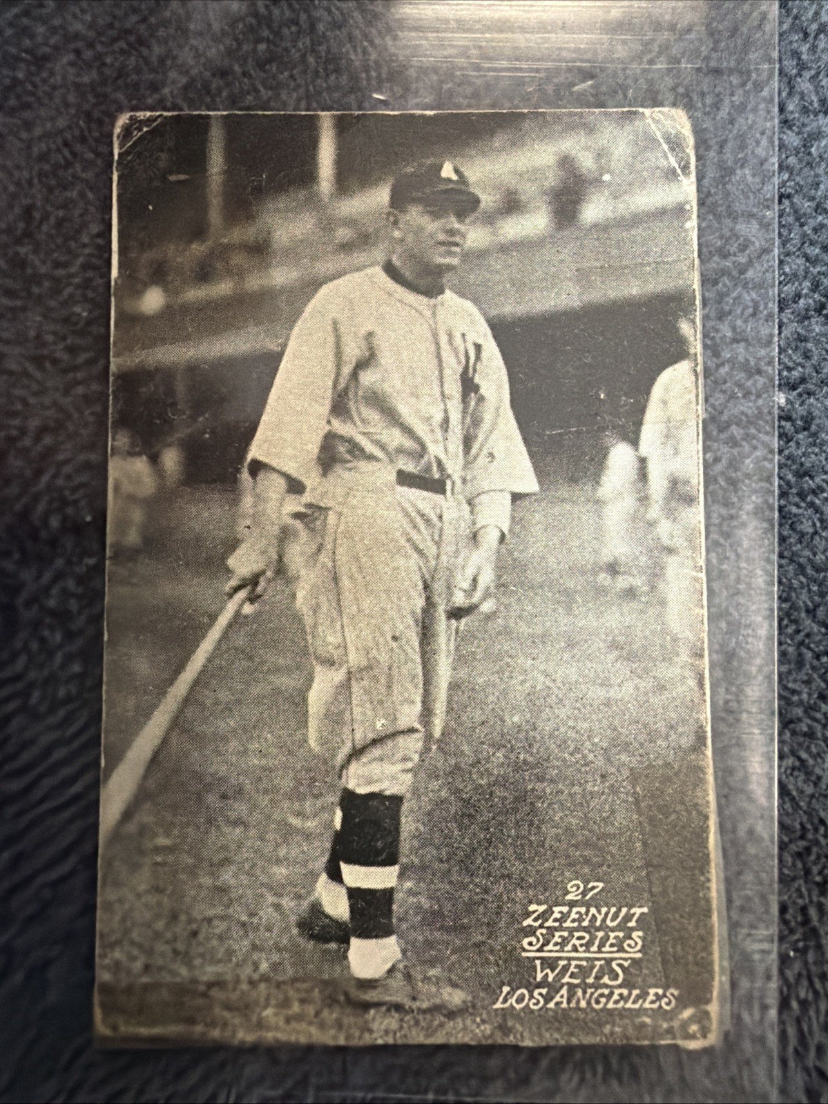 1927 Zee-Nut E137 – #27 Art Weis – Los Angeles Angels 1927 Zee-Nut E137 – #27 Art Weis – Los Angeles Angels