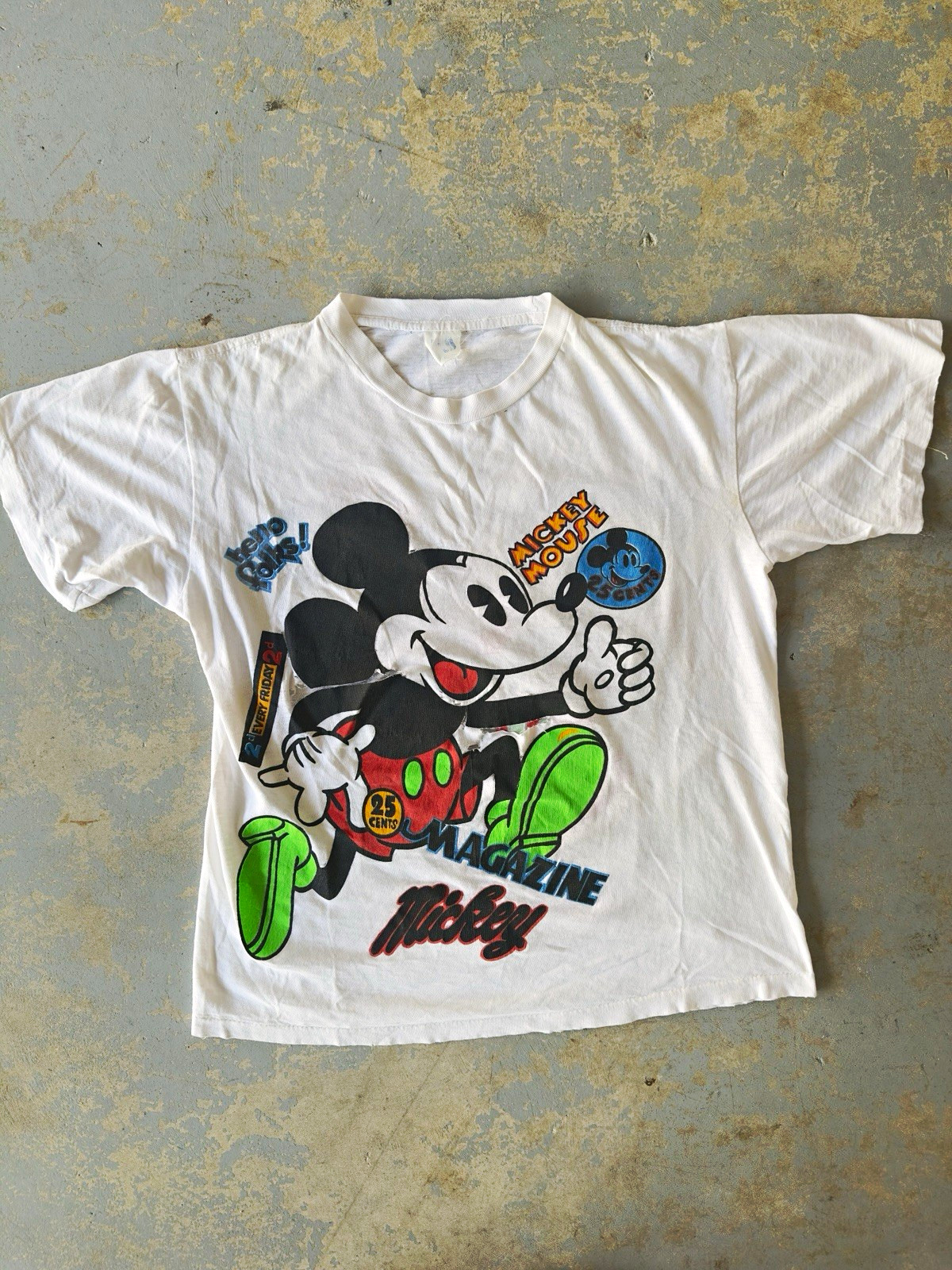 Vintage 80s Disney Mickey Mouse Magazine White T-Shirt Unisex Adult Size M/L Vintage 80s Disney Mickey Mouse Magazine White T-Shirt Unisex Adult Size M/L